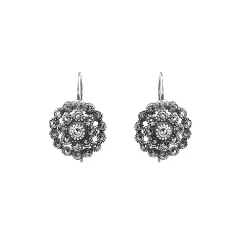 flowers earrings.webp