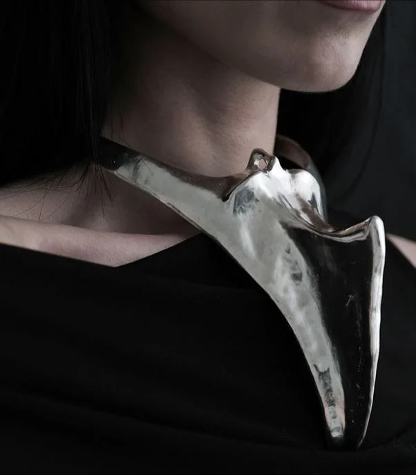 @elenanajdovska.jewelry, now available for press requests 🖤

press@faxionpr.com