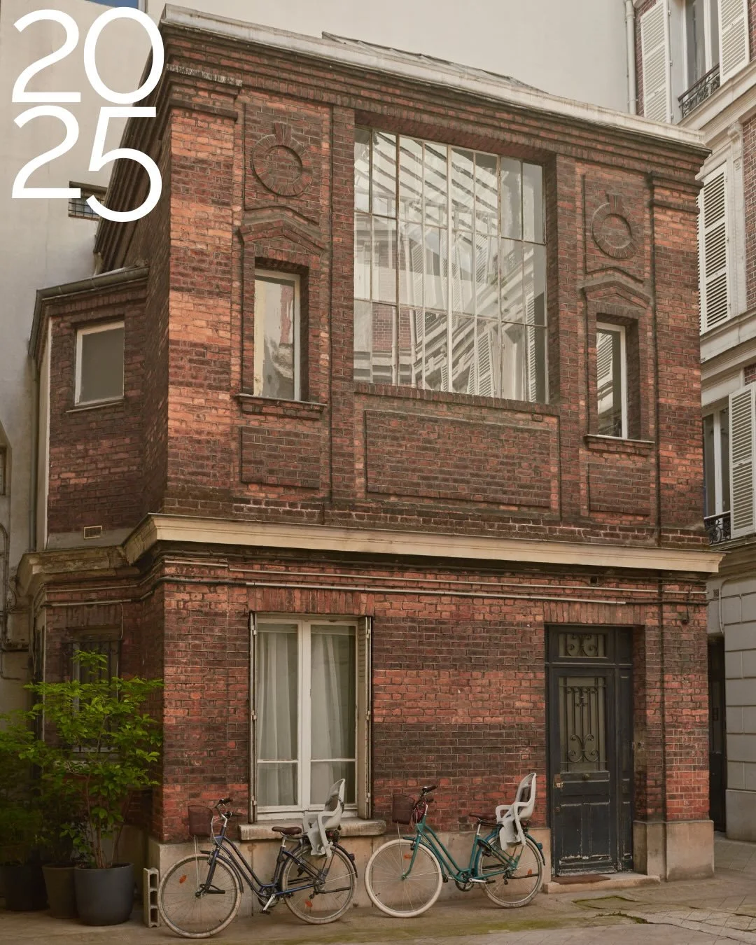 THANK YOU 2025 ❤️

---

In this post:

@ladygaga styled by @hunterclem_ @gorgevillalpando 

@doechii styled by @sam__woolf 

@voguekorea styled by @lisajarvis_stylist @anninaluomahaara 

@yseult styled by @jonathan_huguet @michiamorebecca 

@theodora