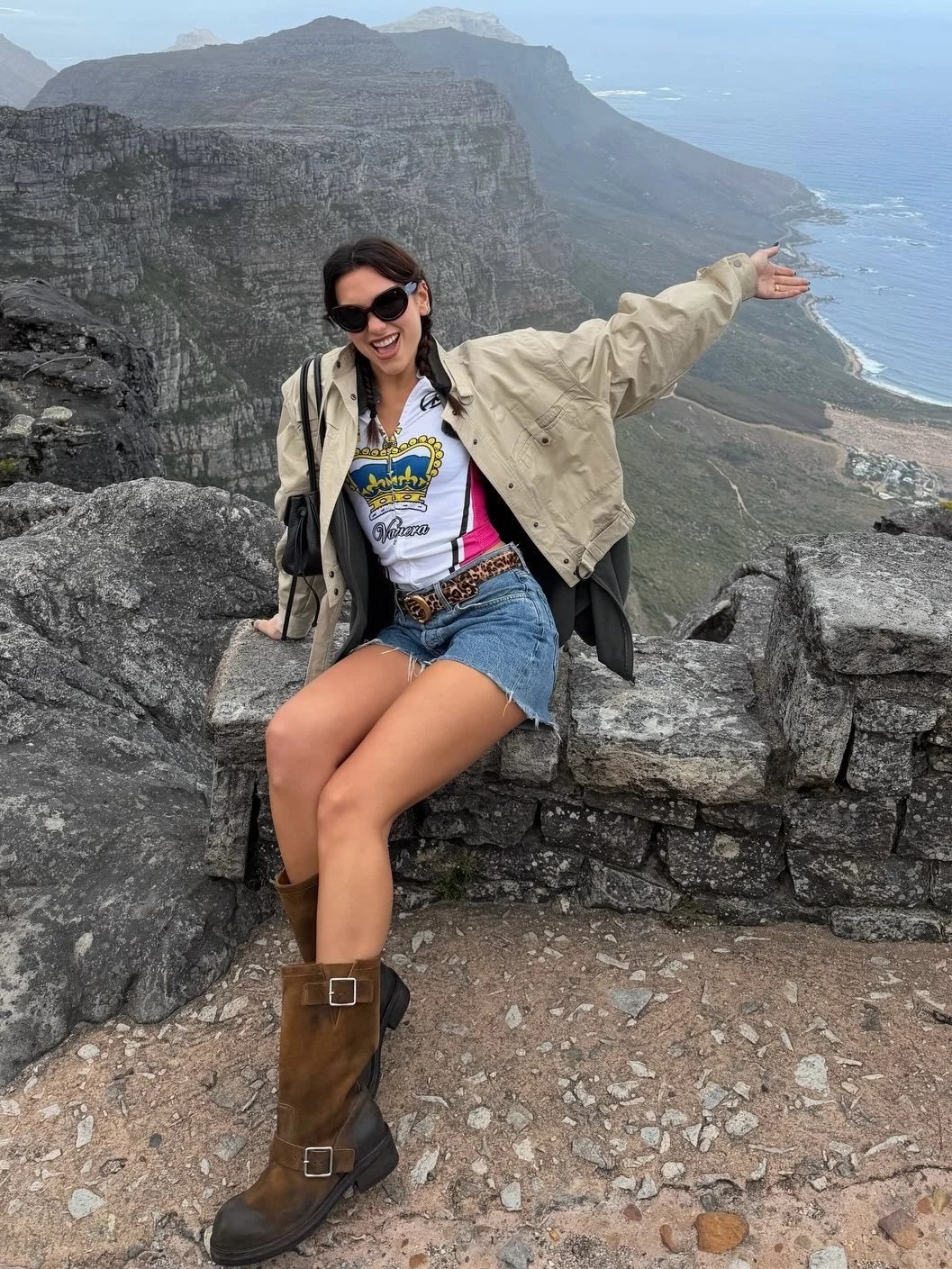 @dualipa in @laformela 🖤

---

@lorenzoposocco
@lukawaii