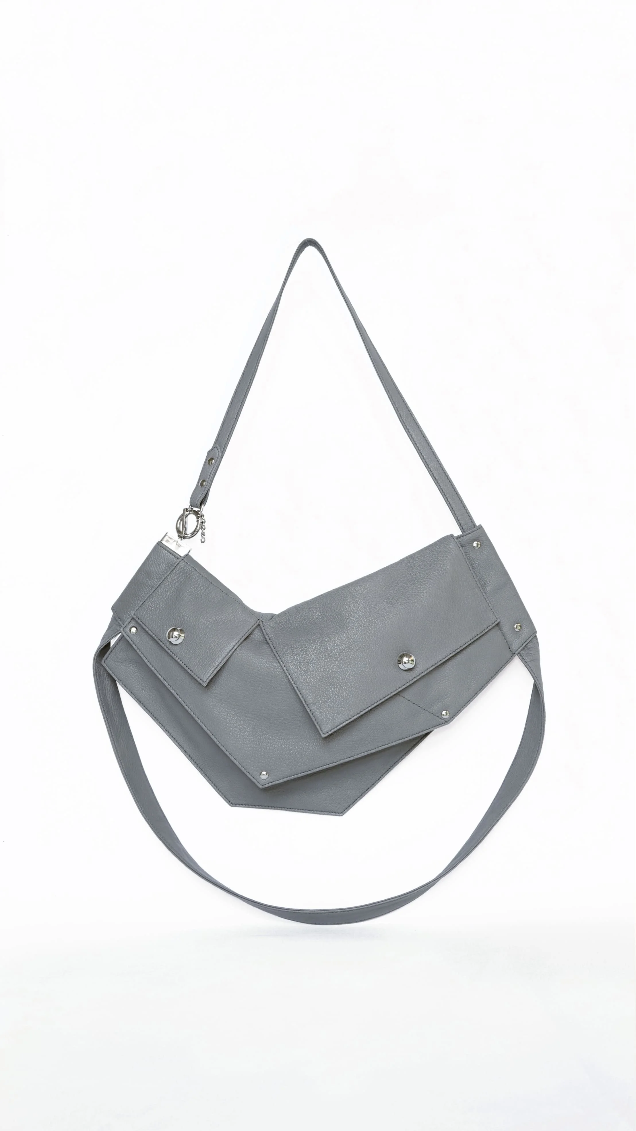 Sac banane gris.jpg
