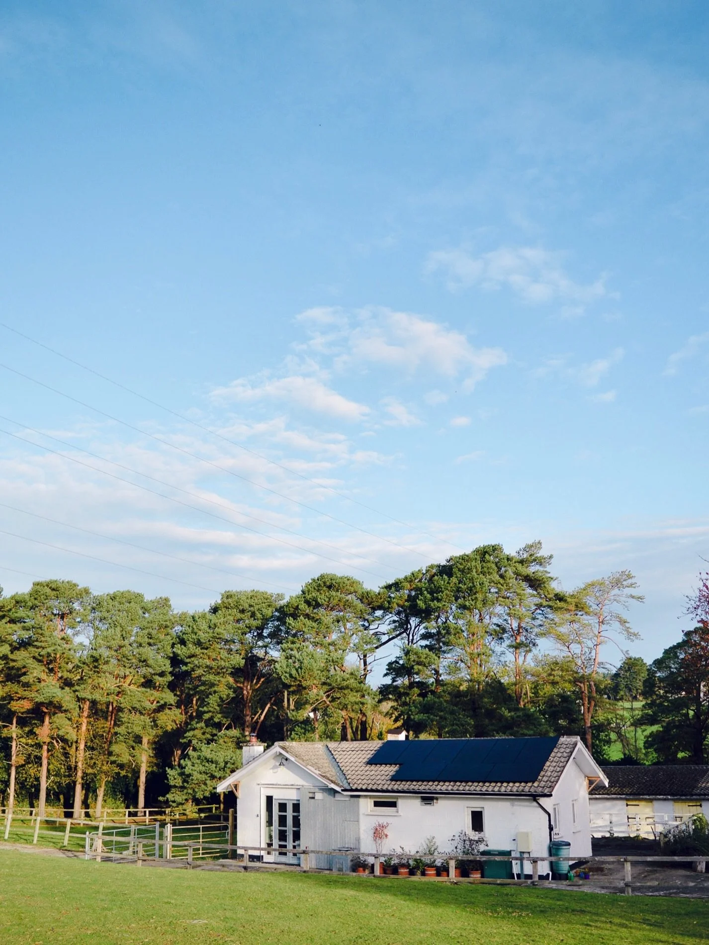 Solar powered candles anyone? ☀️
My little barn studio has taken another step on the path of long term sustainability and general good vibe-ery. I was quite worried the panels would look weird or out of place, but I think they fit in very nicely.

Th