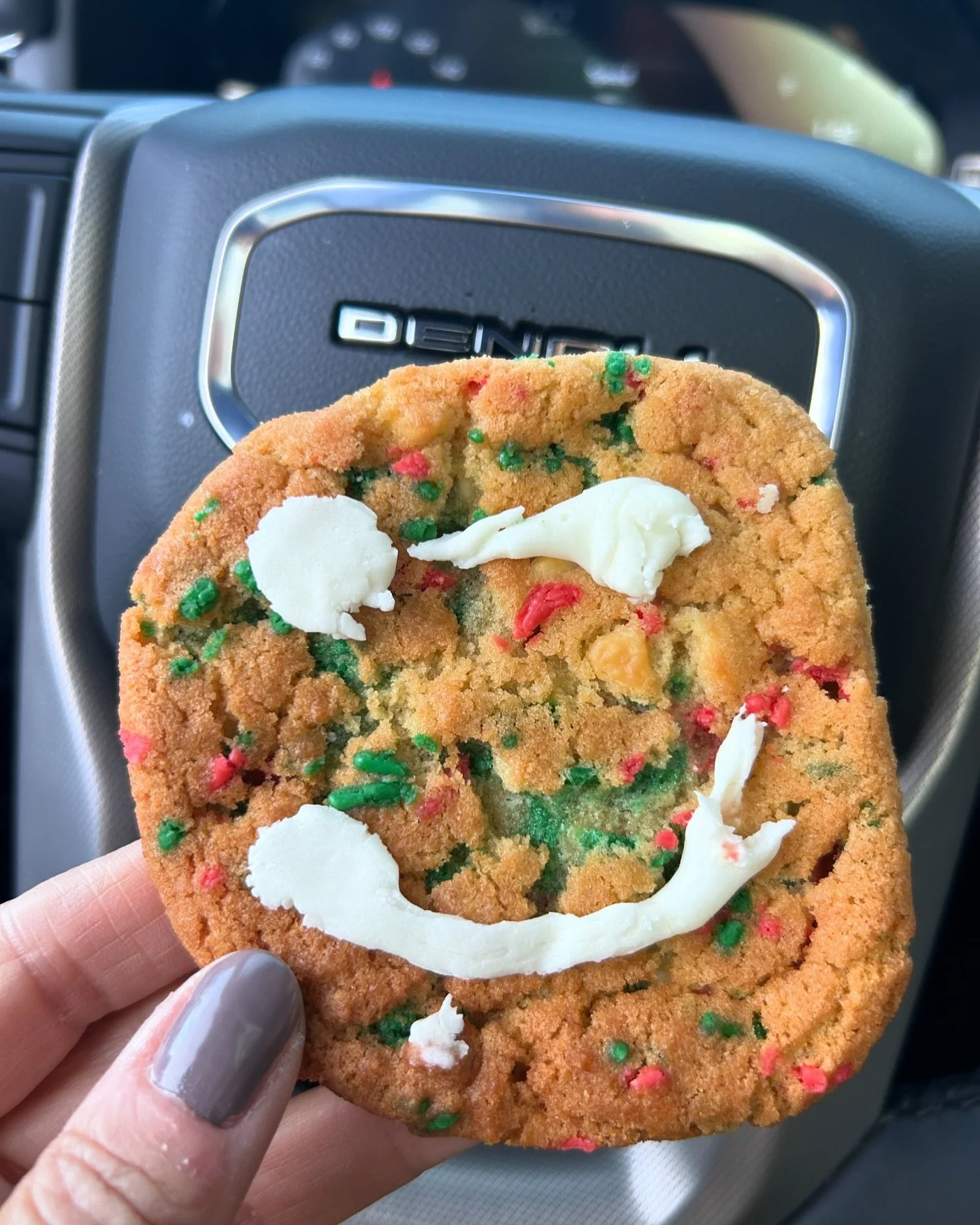 Take a little time to smile 😀

@bbbsofcw will be one of the recipients of money raised through Holiday smile cookies sales🍪

#bbbscw #holidaysmilecookie #centrewellington