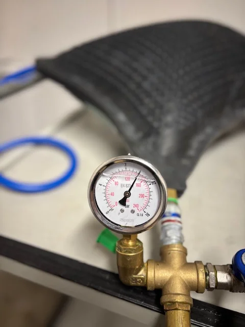 Pressure testing and service  lifting bag