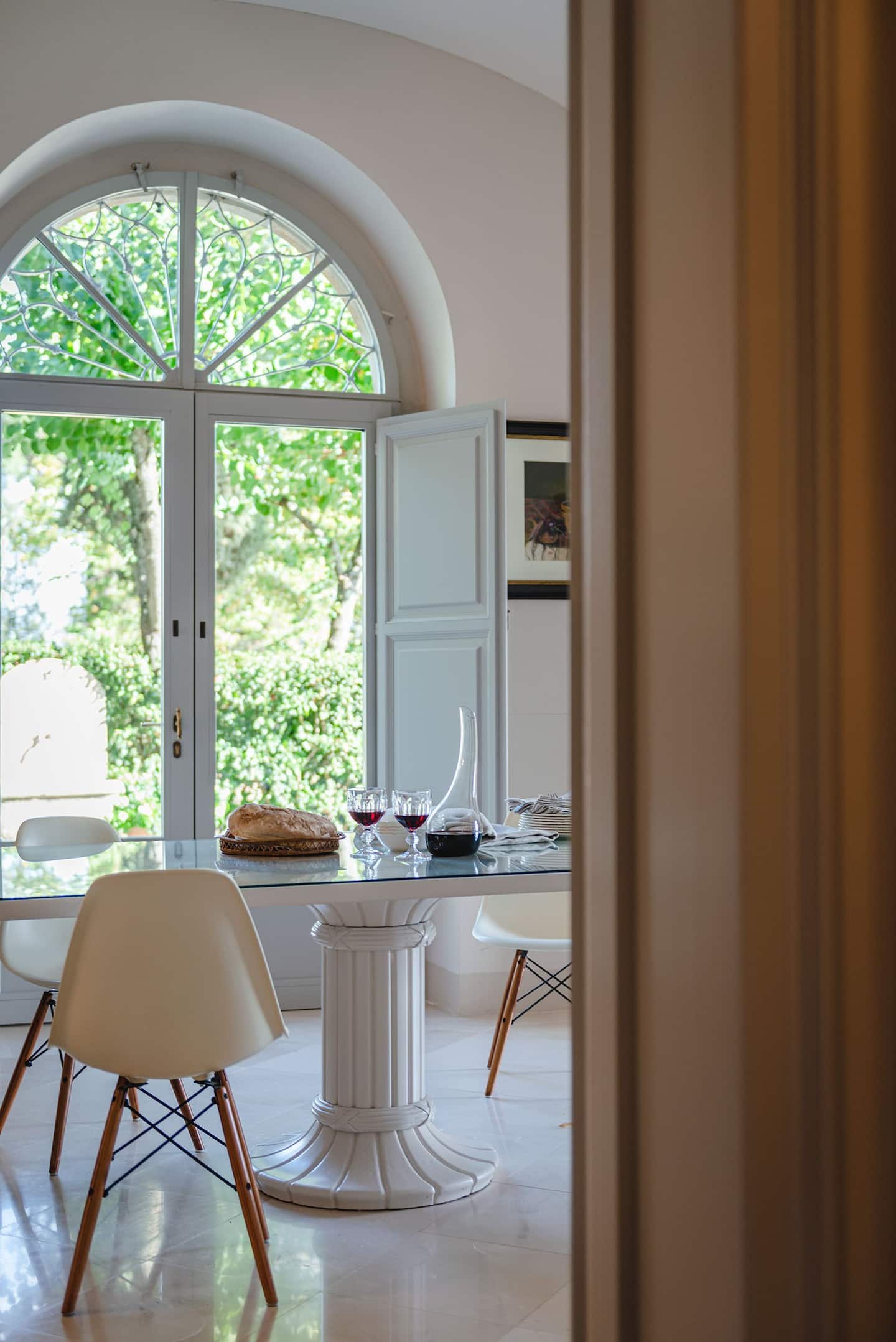 Manor-Umbria-tablewines-private-villa-rent.jpeg