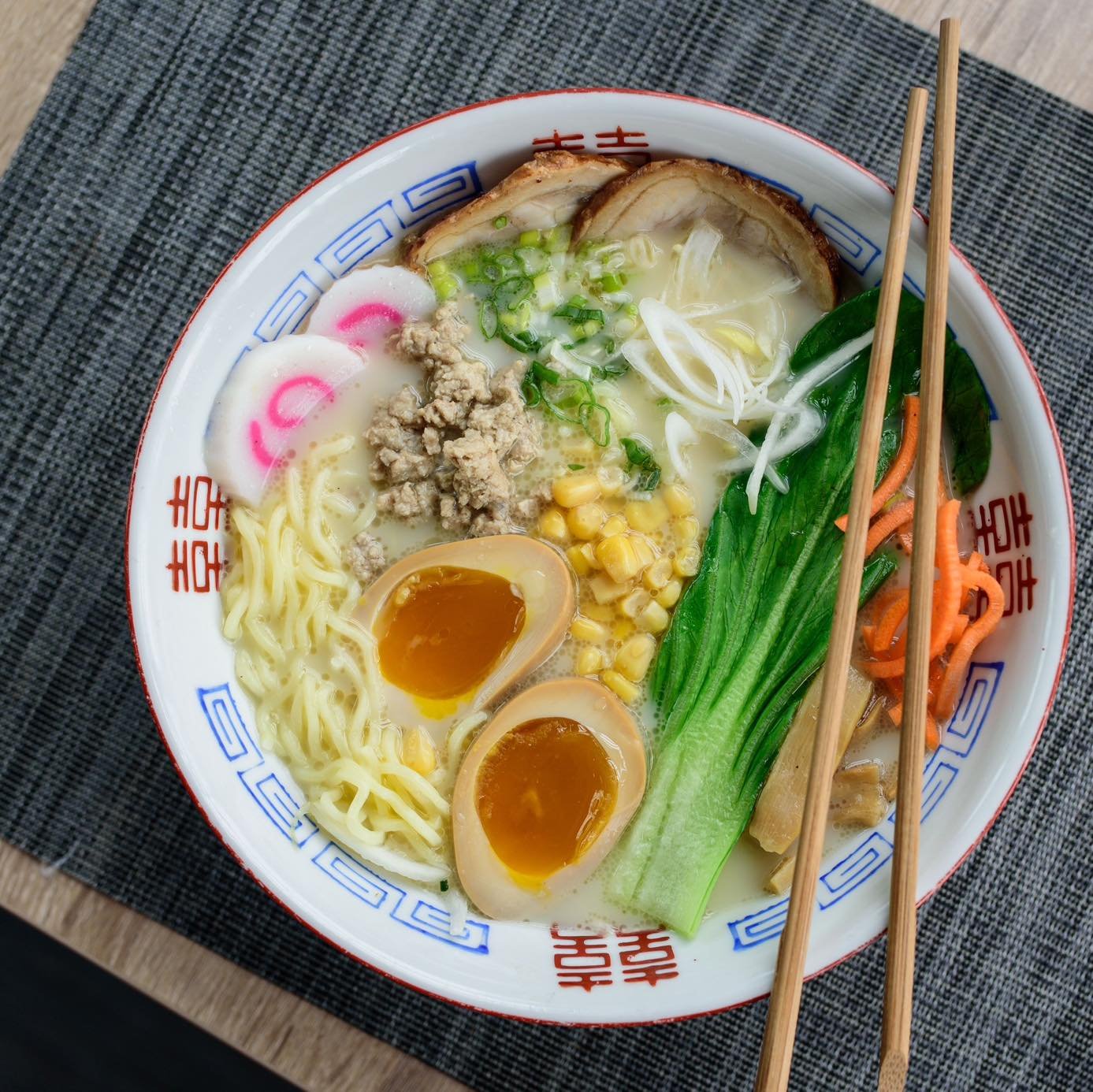 Craving #ramen⁉️You know we've got you covered here at Sushi Rock🍜🥢😎

Who are you bringing with you❓Tag them in the comments below ⬇️ #ramen #ramennoodles #ramenlover #noodles #ramensoup