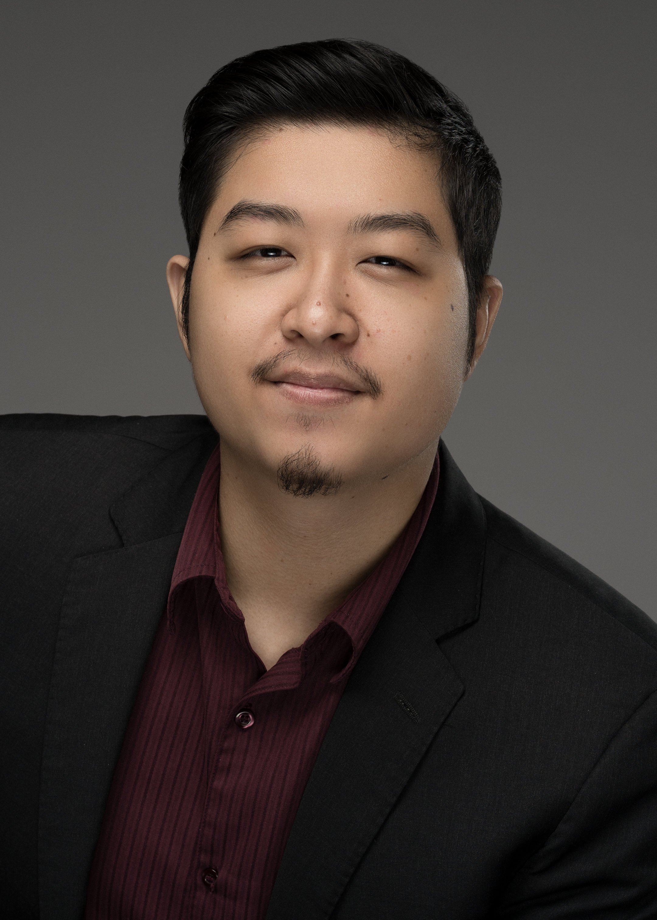 Ming-Xaun Headshot.jpg