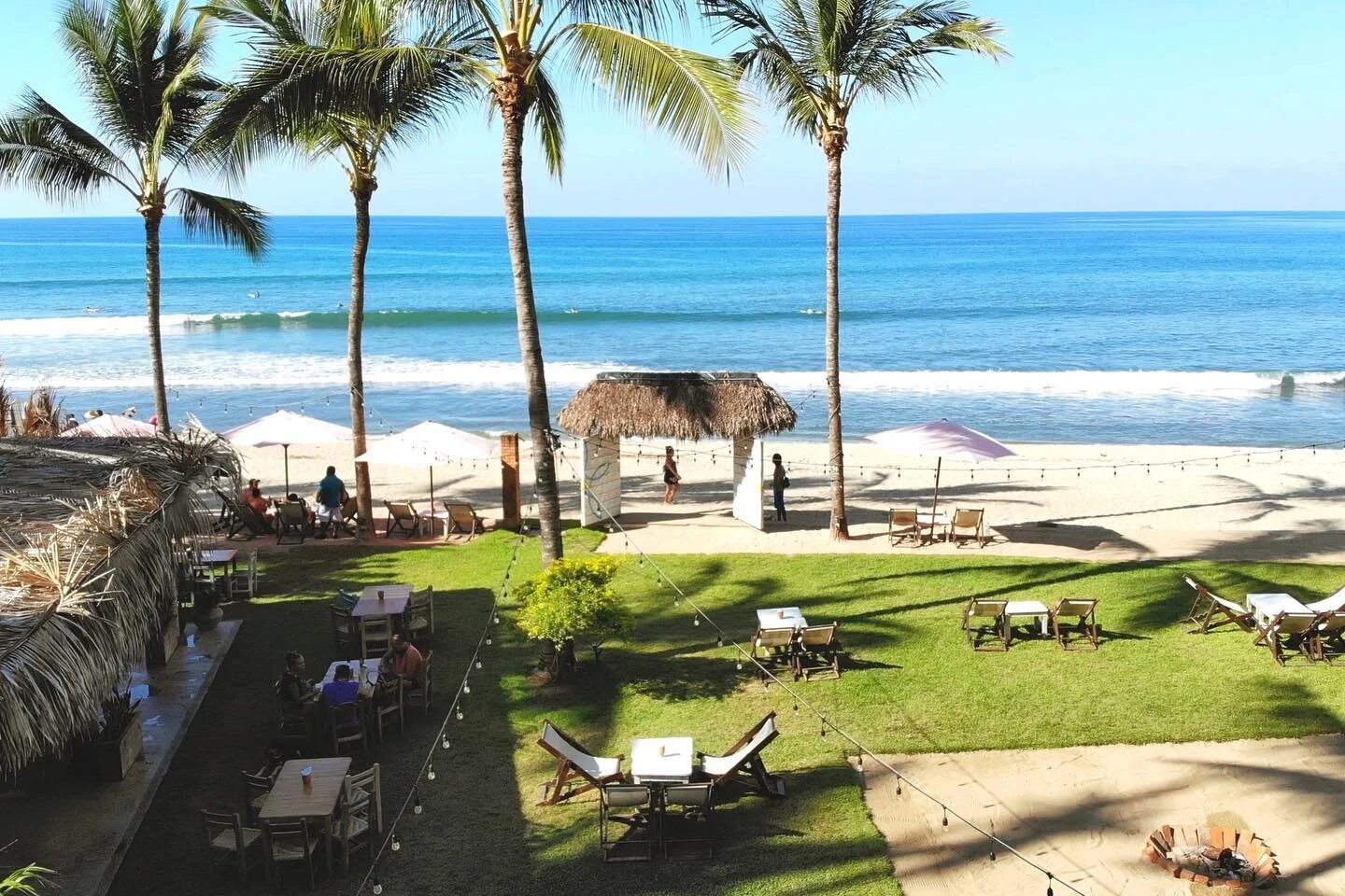 This view from above 😍 Come say hi  and ask for today&rsquo;s specials. The &ldquo;Yum&rdquo;factor is present 💙