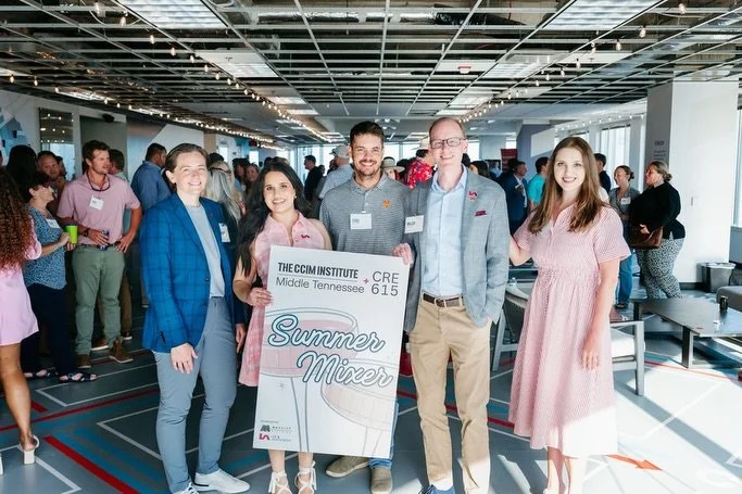 Summer Mixer at the Batman Building!

Middle Tennessee CCIM Chapter and @cre615networking came together for a splendid evening with 360 views of downtown Nashville, great food and conversation&mdash;summer picnic style. 🧺 ☀️ 🥂 

Moffitt Builders, L