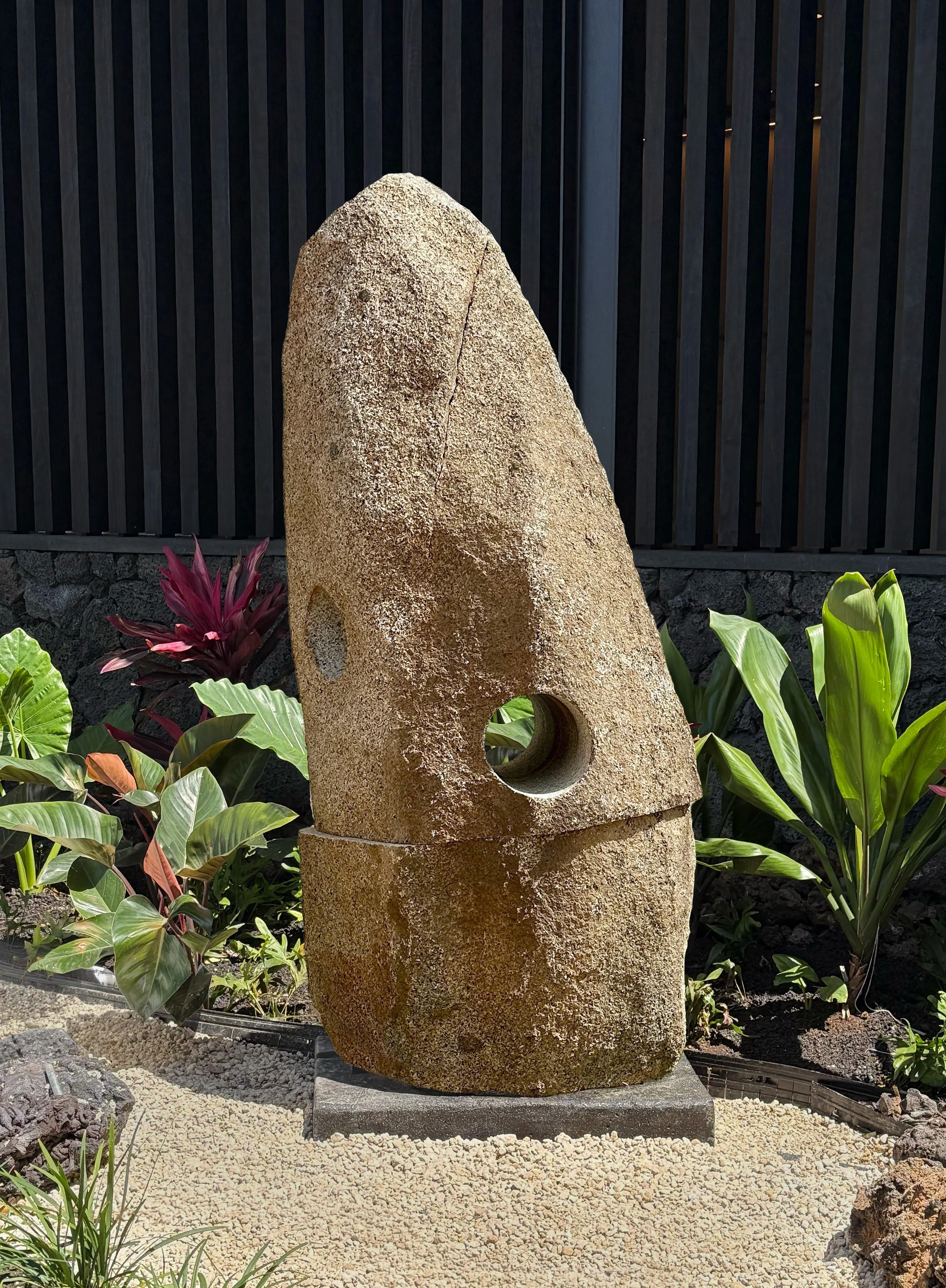 seeing-stone-mauna-kea3.jpg