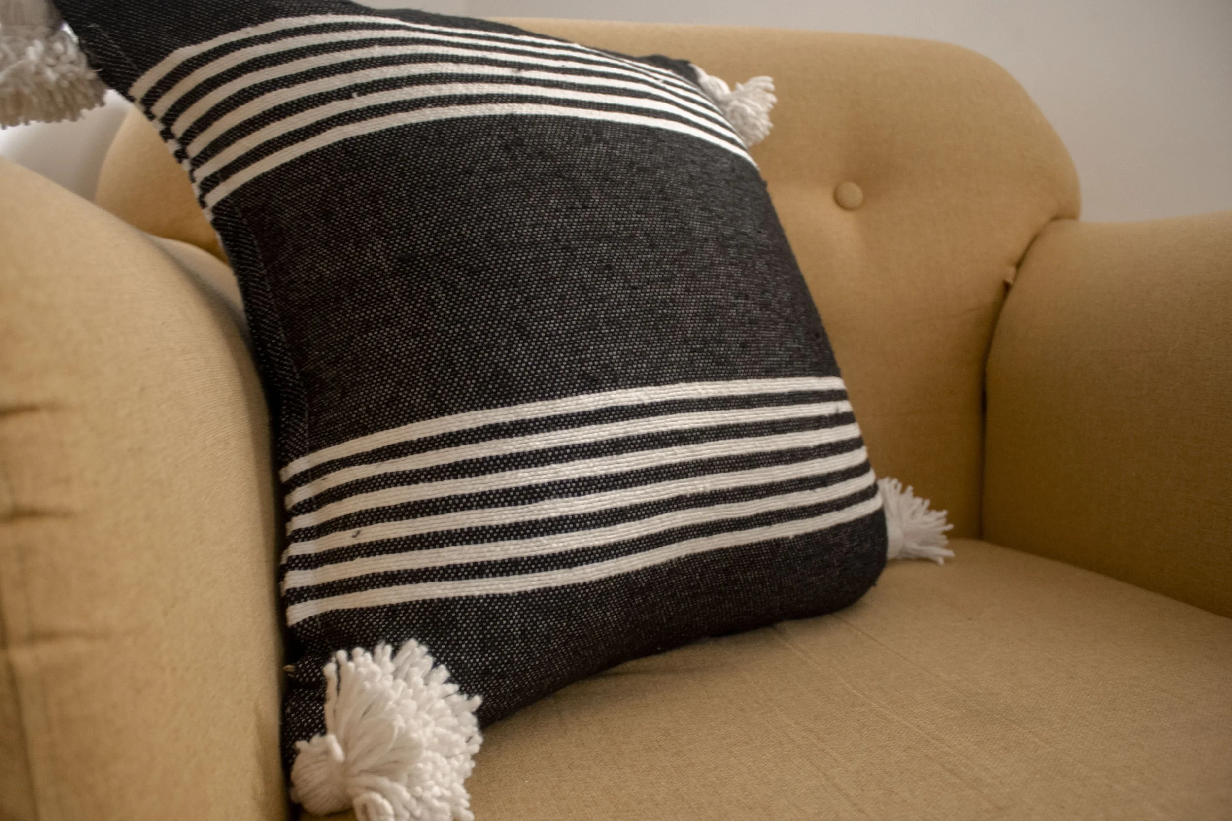 Moroccan.Wool.Handmade.Pillow.Case.Striped.Black.Model.JPG