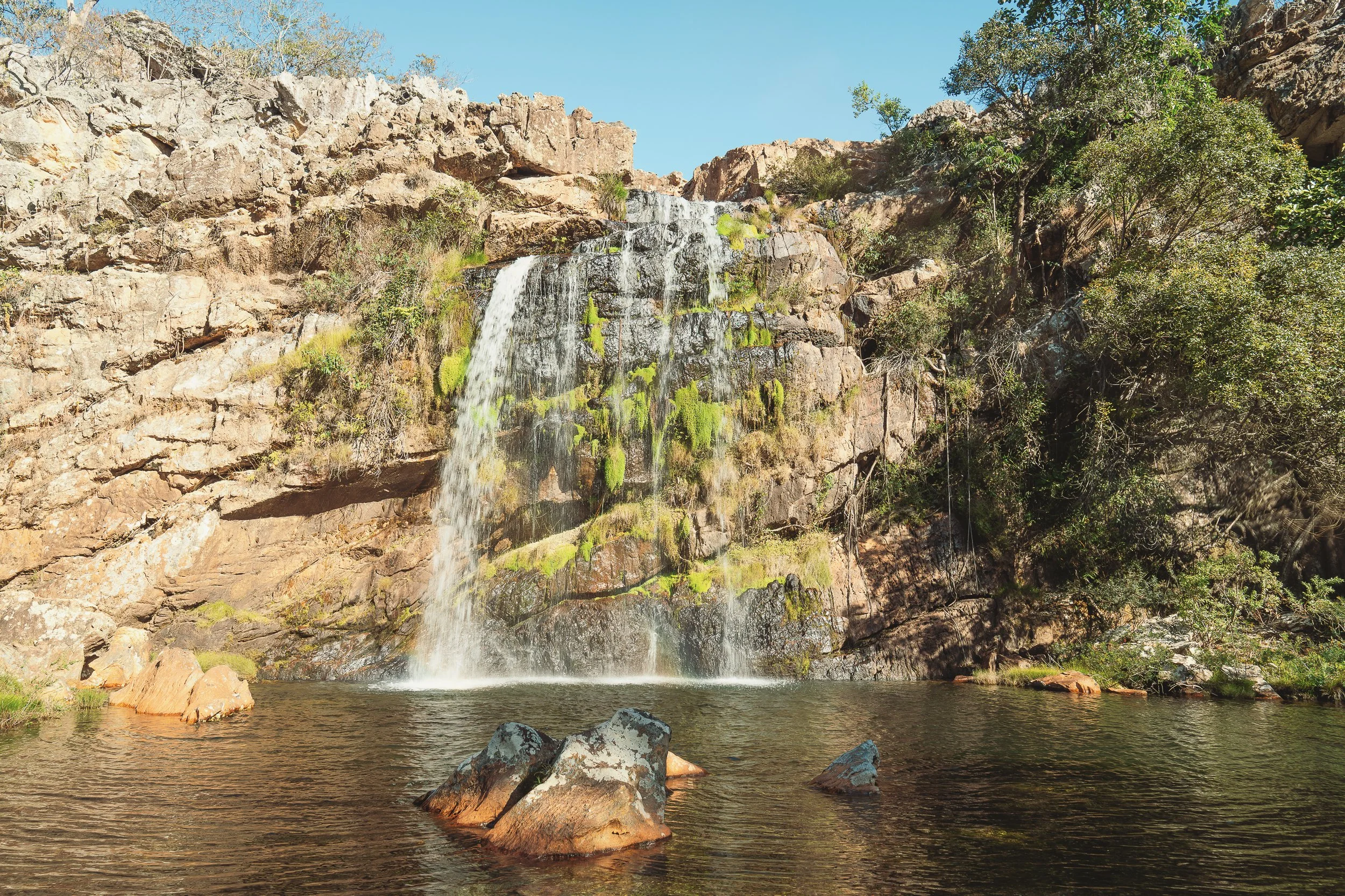 Cachoeira dos Remédios (Medicine Falls) waterfall. Near Curralinho (Extração), Minas Gerais