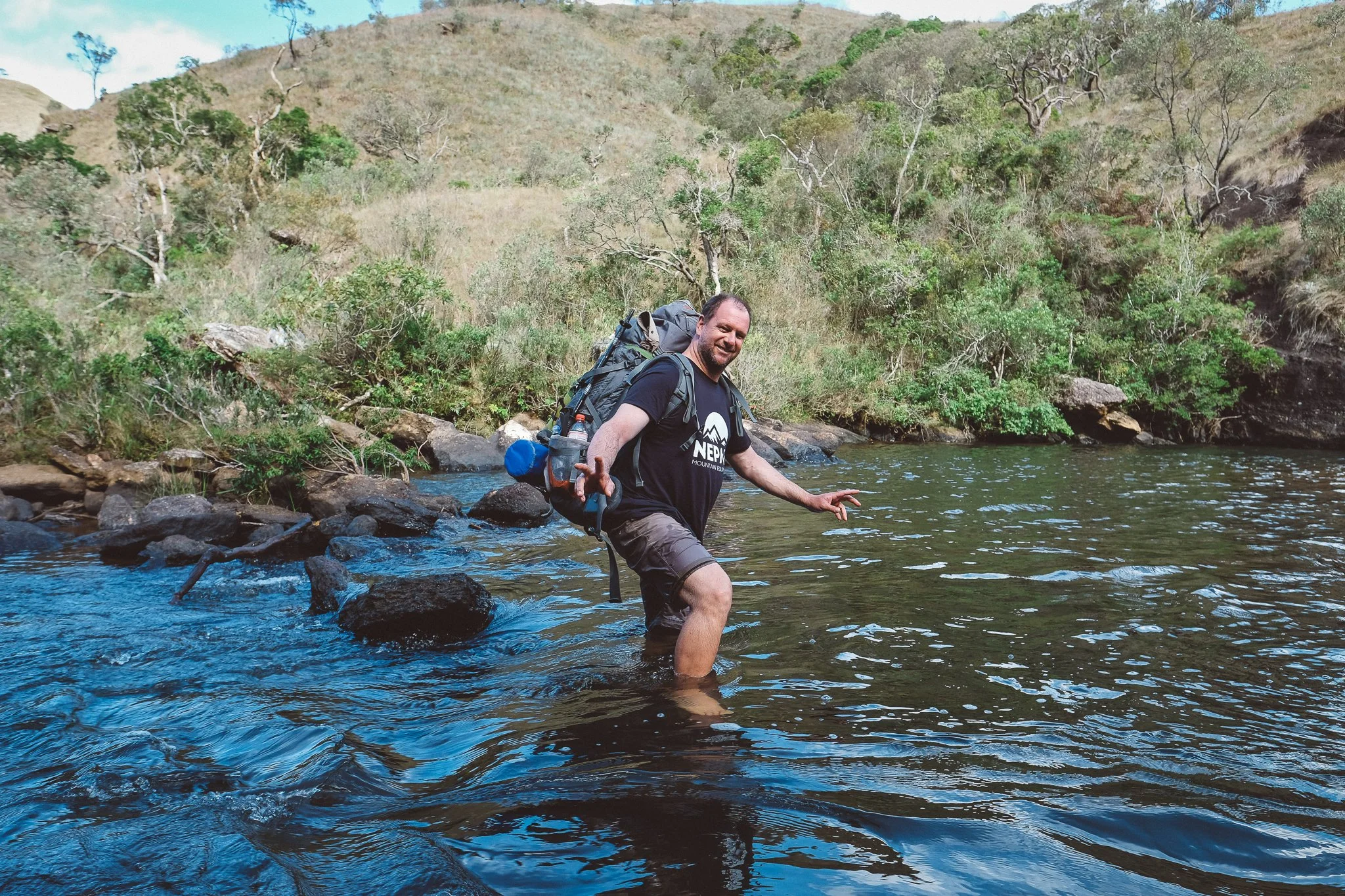 Everton crossing the Jequitinhonha river in Angu Duru, Serra do Espinhaço
