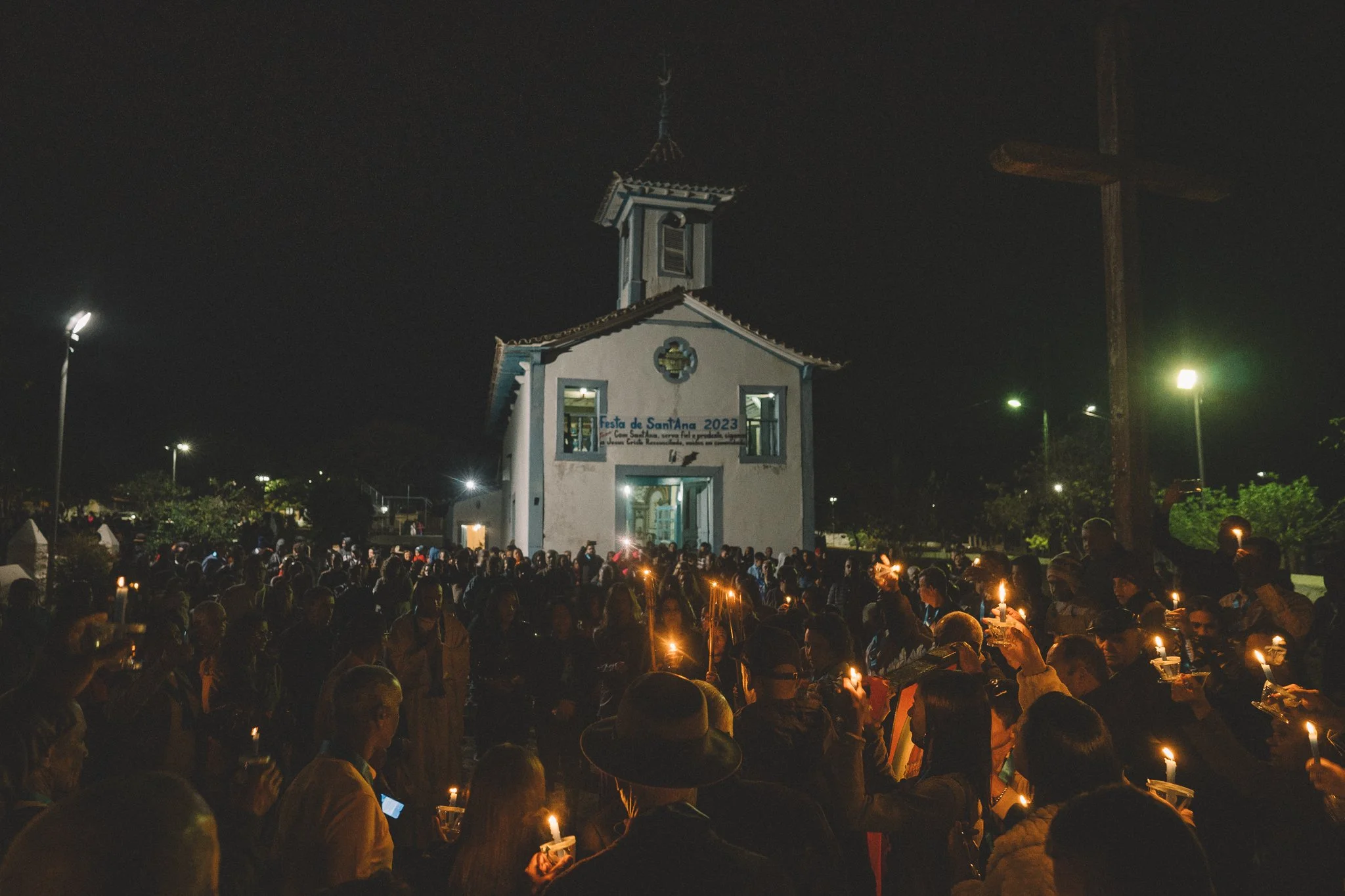 Candelight procession during Festa de Sant'Ana in Inhaí, Minas Gerais