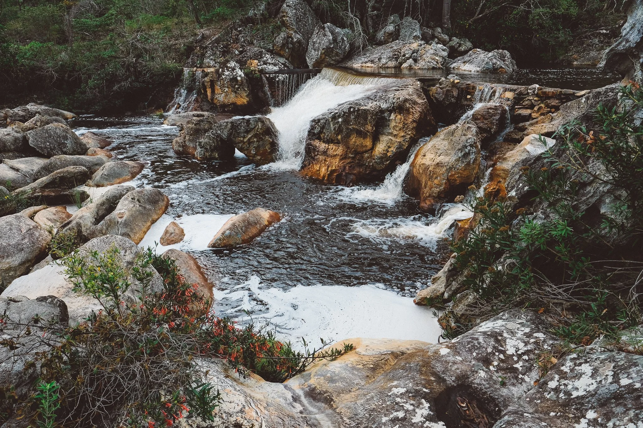 Grota Seca waterfall in São Gonçalo do Rio das Pedras (Serro). Minas Gerais, Serra do Espinhaço