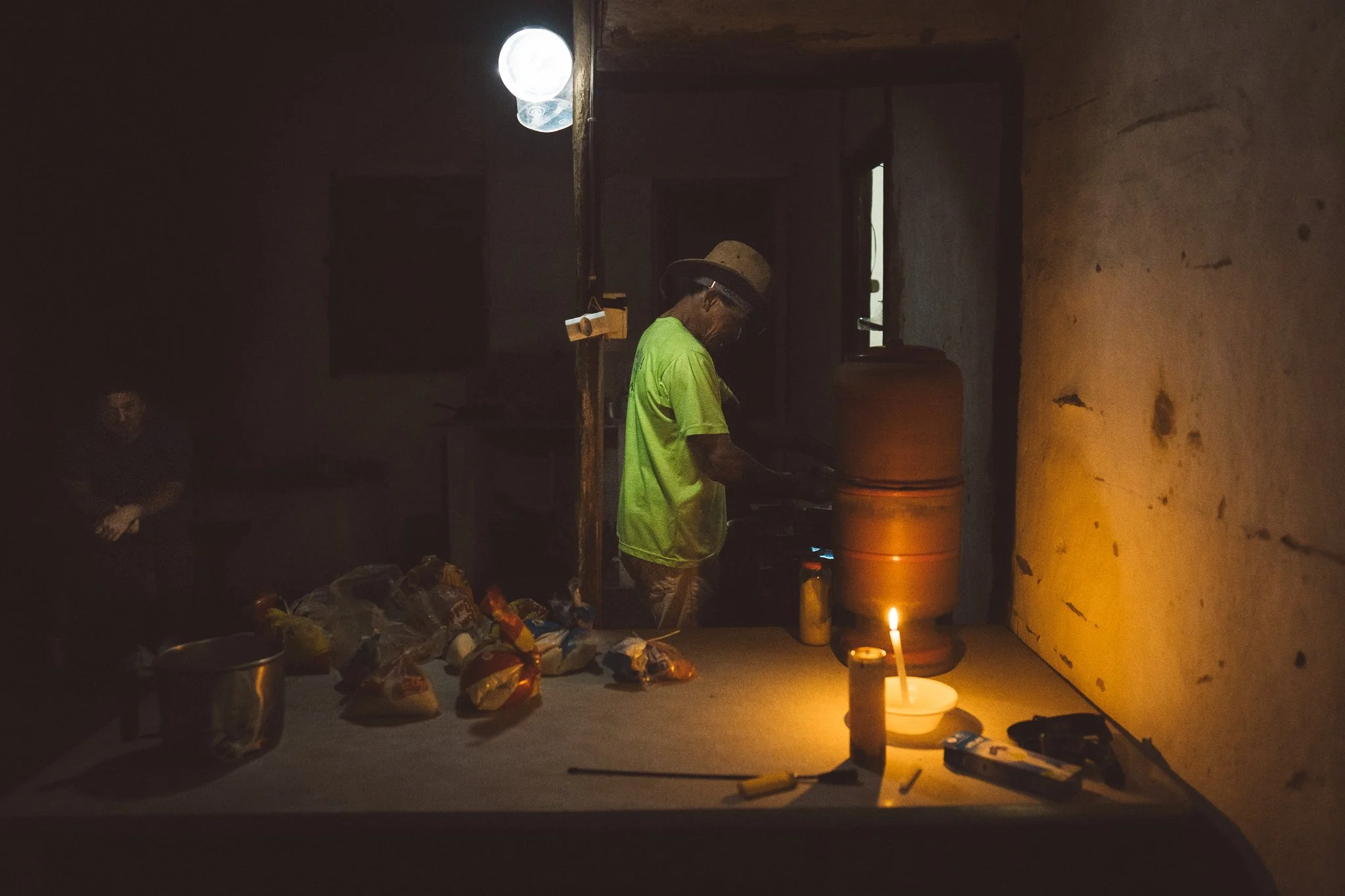 Santo preparing tropeiro at Mozart's house in Rio Preto State Park, Serra do Espinhaço