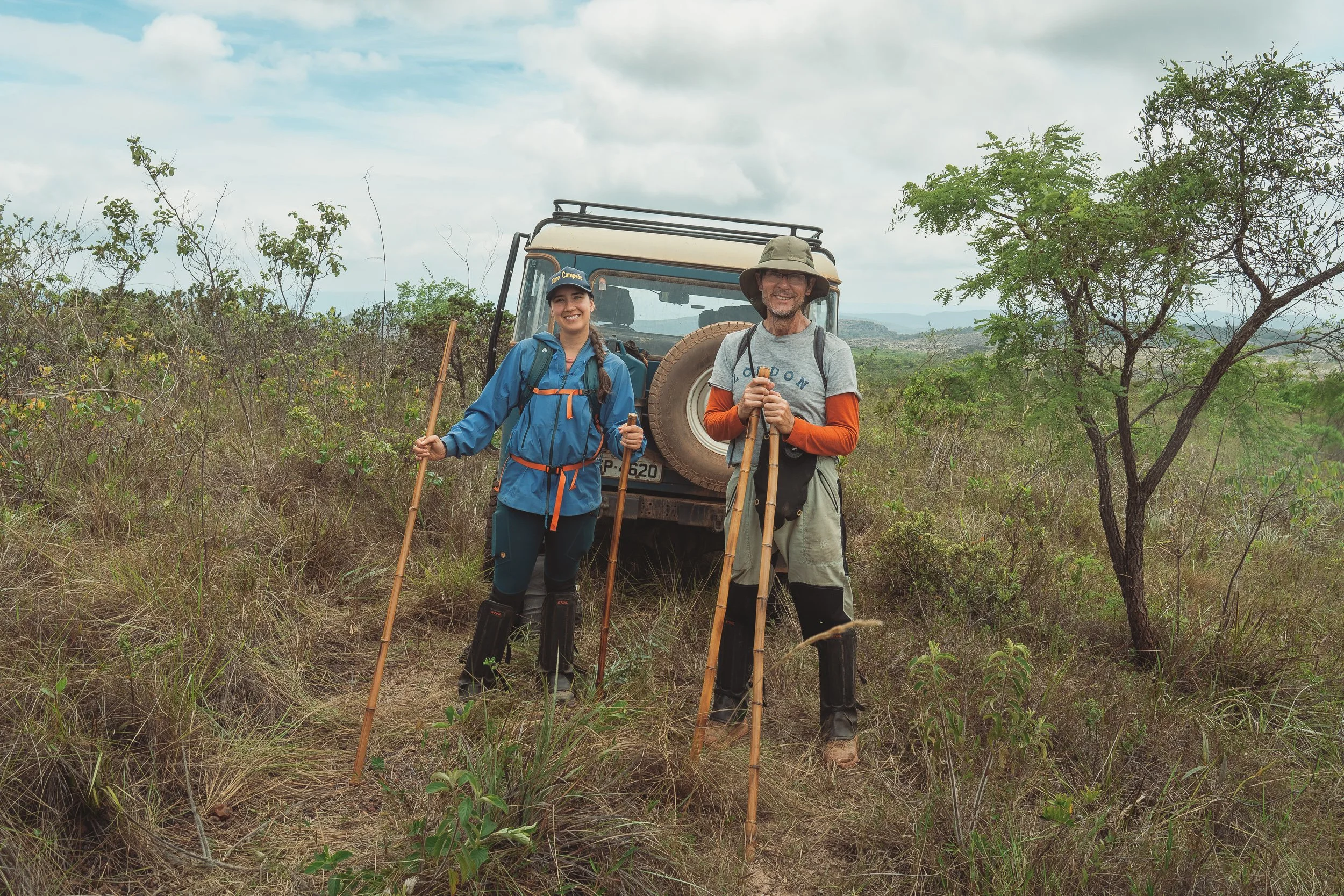 Elisa and Adriano about to hit the trail in Taquaral, Sempre Vivas National Park