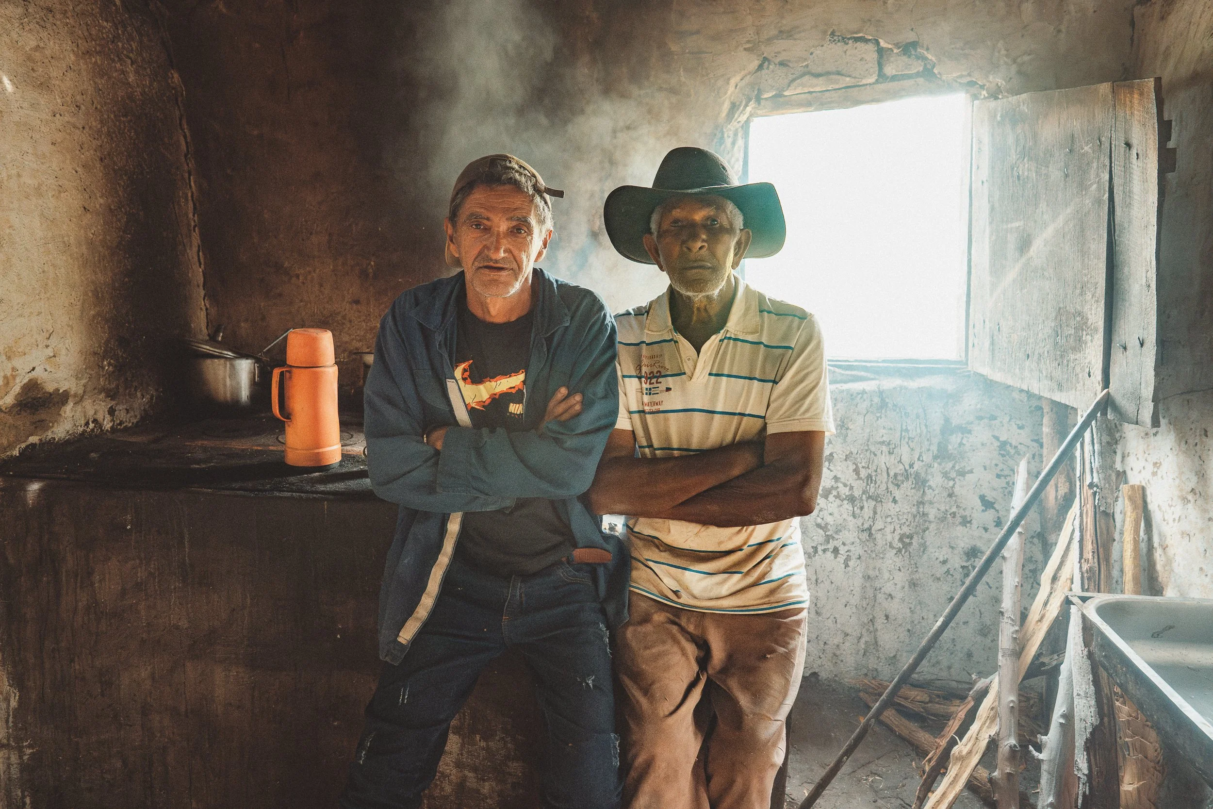 Dorico and Zekinha at Dorico's home in the Vale do Rio Preto, Sempre Vivas National Park