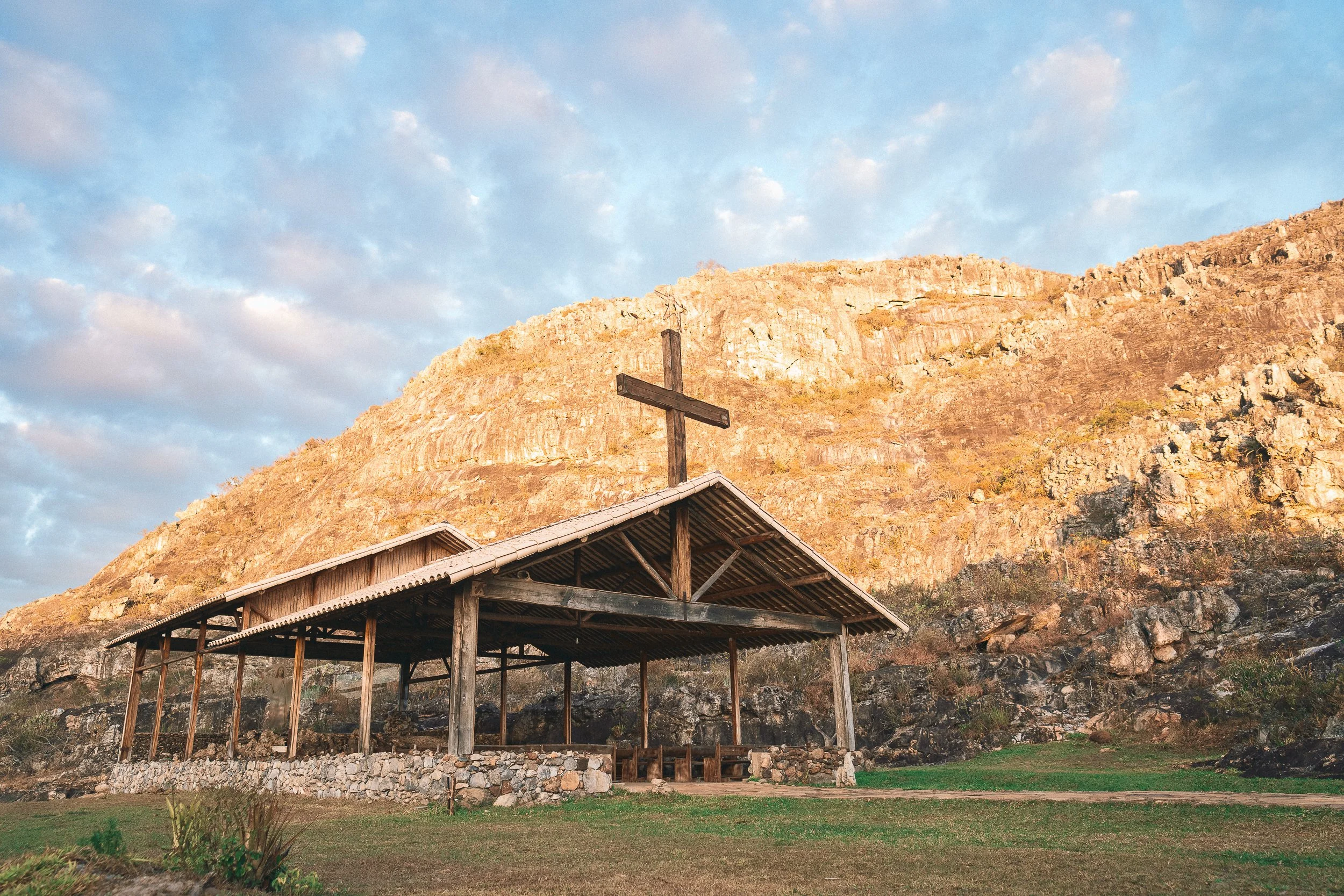 Church near Curralinho (Extração), Diamantina. Serra do Espinhaço