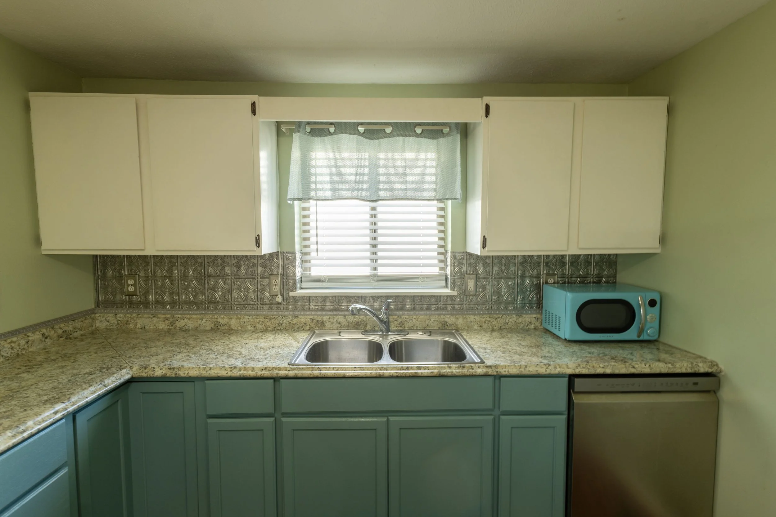 1N4A8602-HDR.jpg
