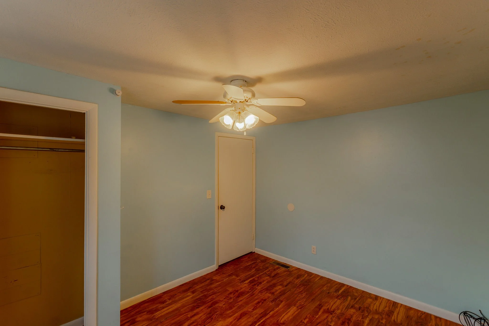 1N4A8487-HDR.jpg