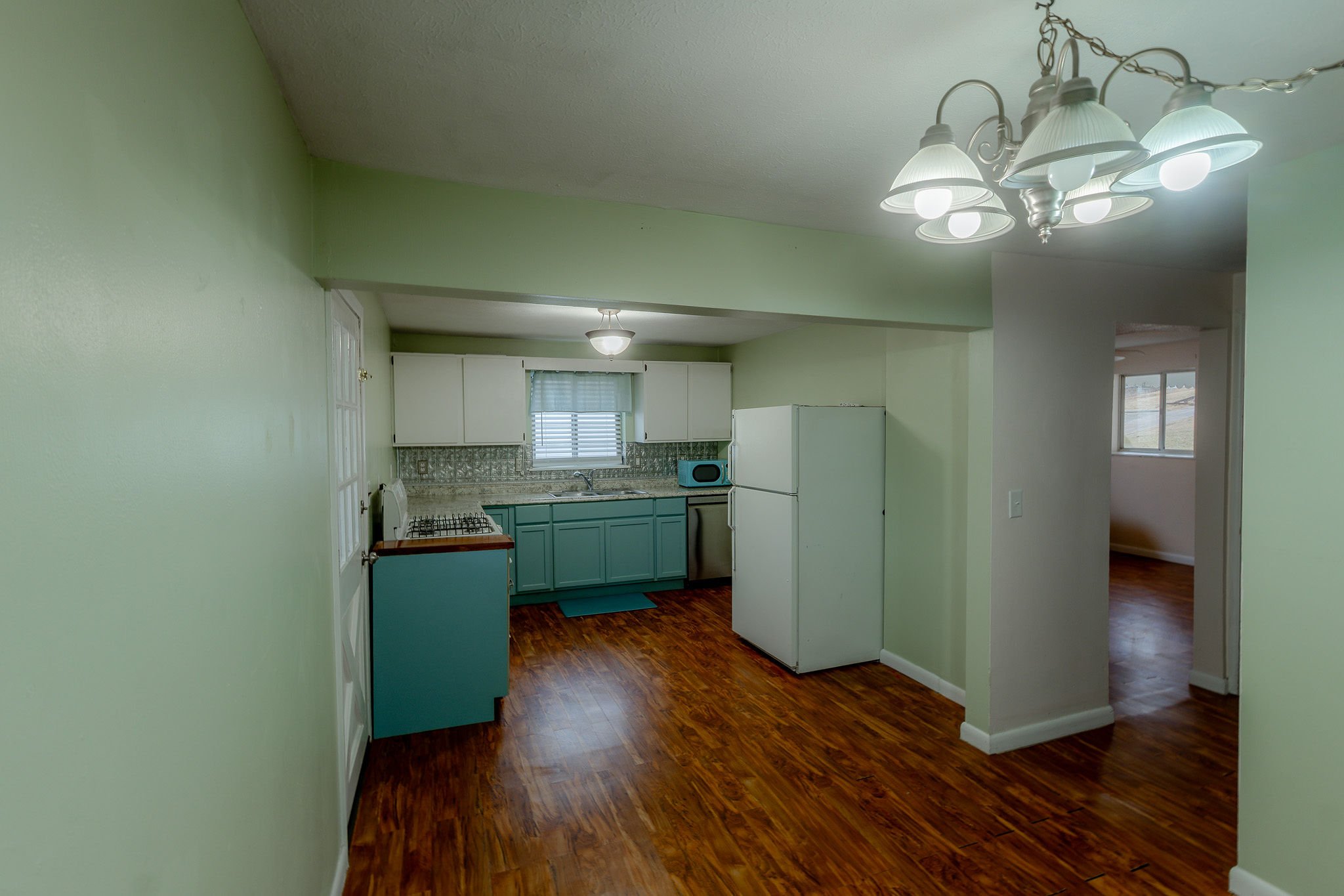 1N4A8508-HDR.jpg
