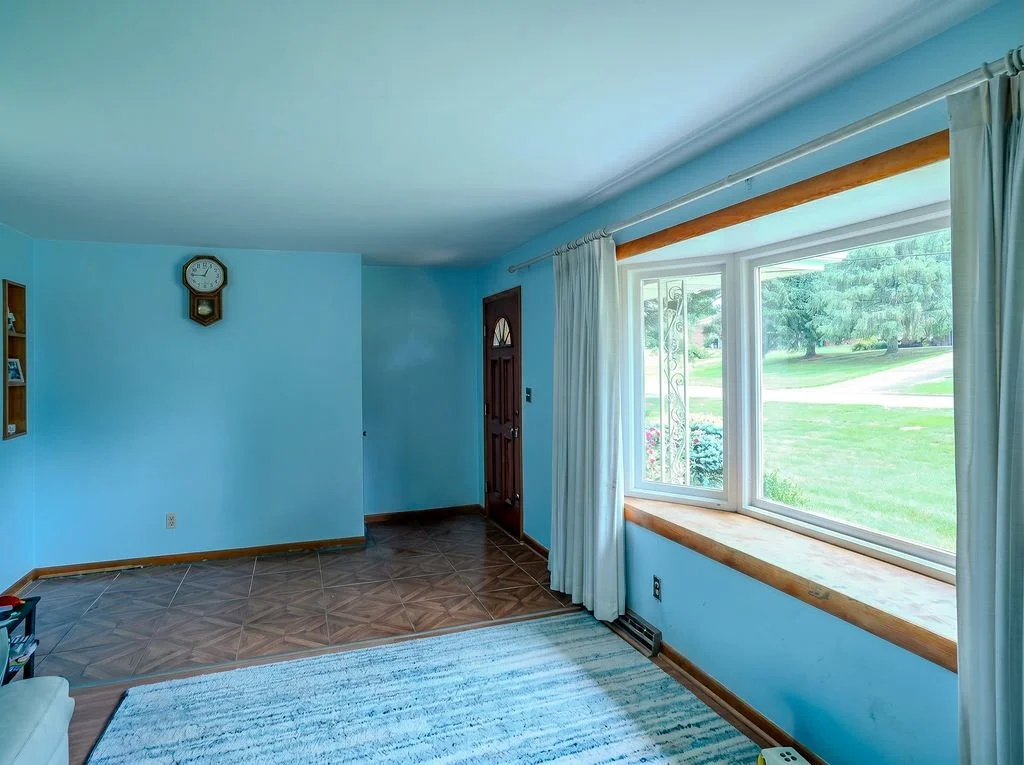 Firefly_GeminiFlash_Editittolooklikeprofessionalrealestatephotography.Keepfurnitureandroomdi956768.jpg