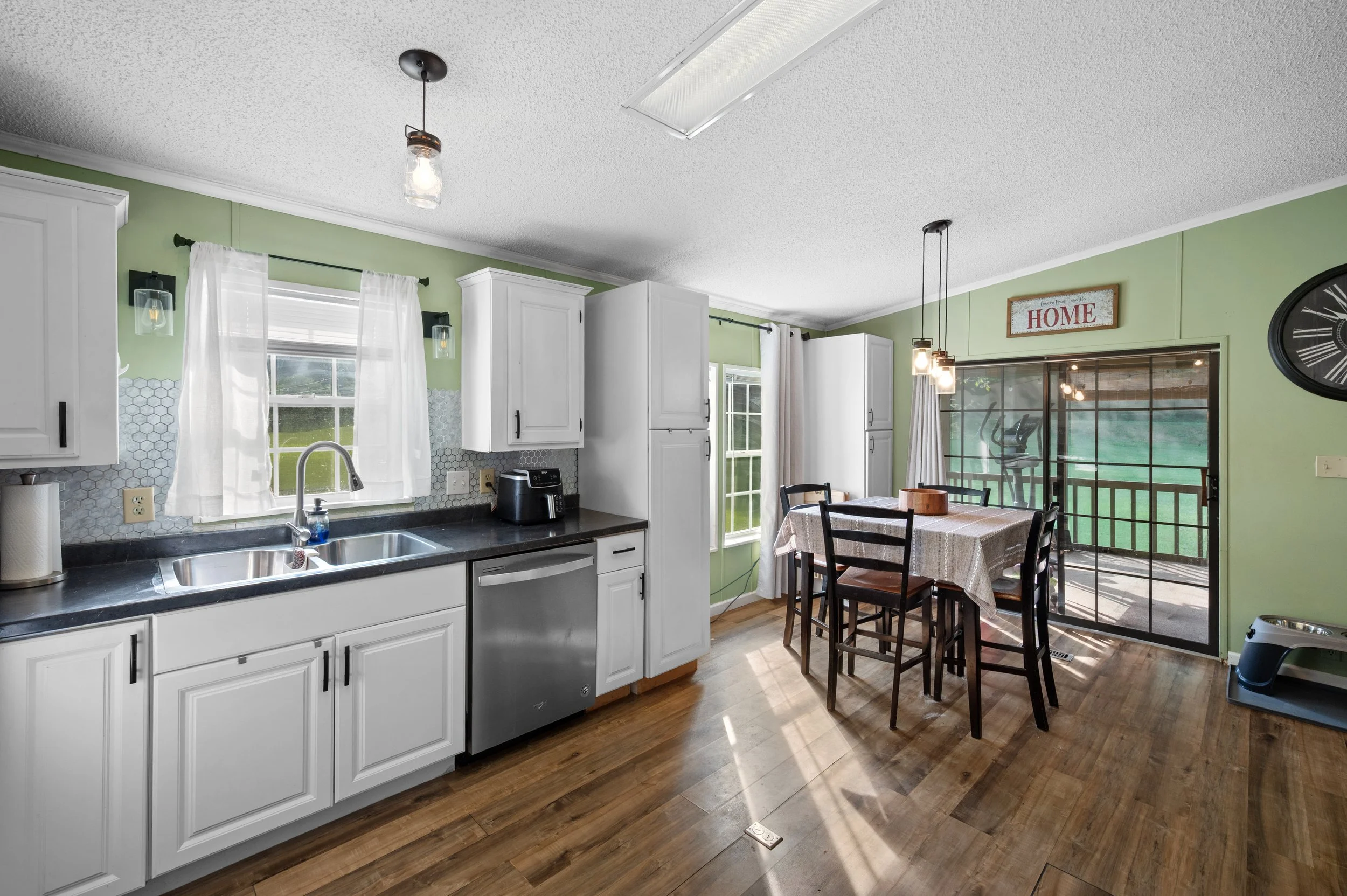 102Logston(22)-Edit.jpg