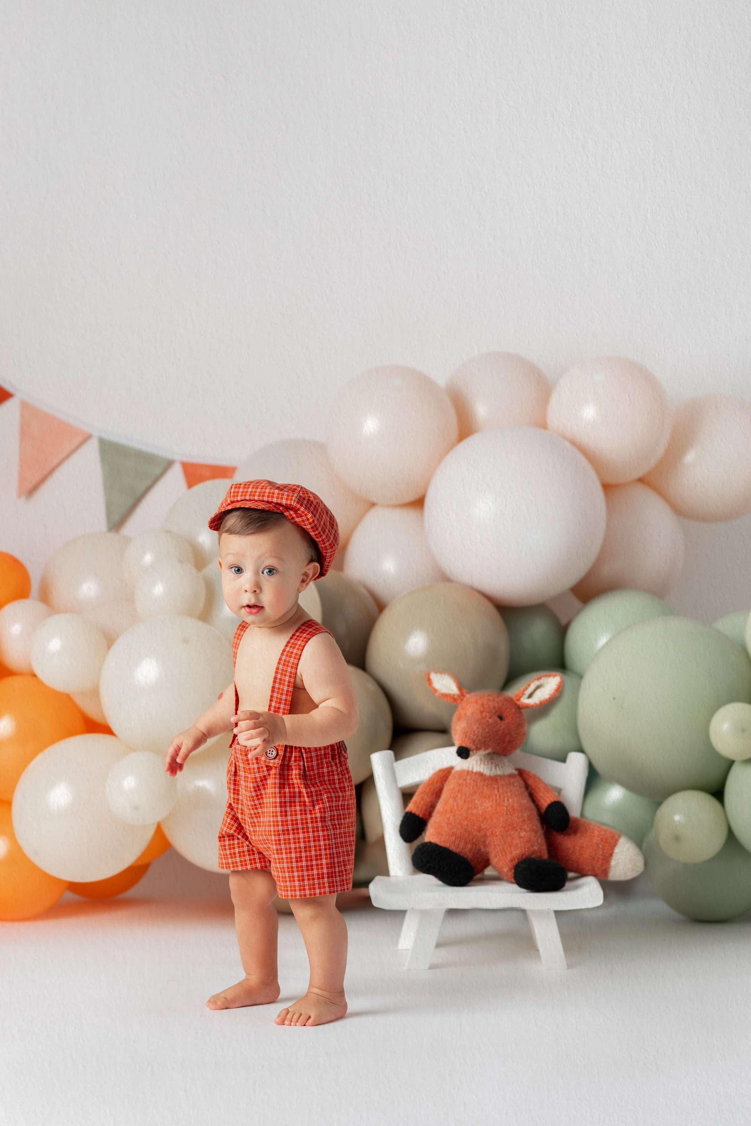 cake-smash-photography-dfw—first-birthday-photo-session-mckinney—cake-smash-photographer-north-dallas—luxury-cake-smash-portraits-texas—baby-cake-smash-session-frisco—elegant-cake-smash-photoshoot-plano—studio-cake-smash-photography-allen—milestone-b