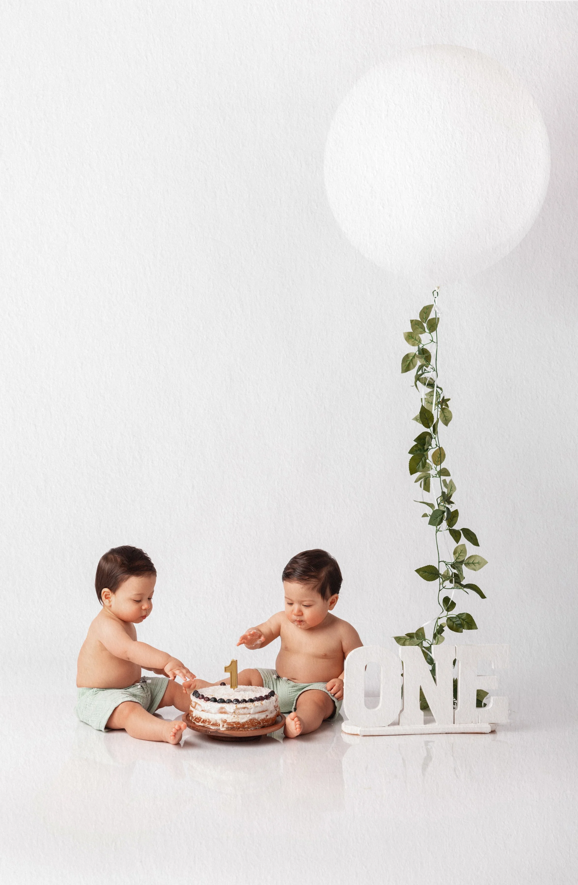 cake-smash-photography-dfw—first-birthday-photo-session-mckinney—cake-smash-photographer-north-dallas—luxury-cake-smash-portraits-texas—baby-cake-smash-session-frisco—elegant-cake-smash-photoshoot-plano—studio-cake-smash-photography-allen—milestone-b