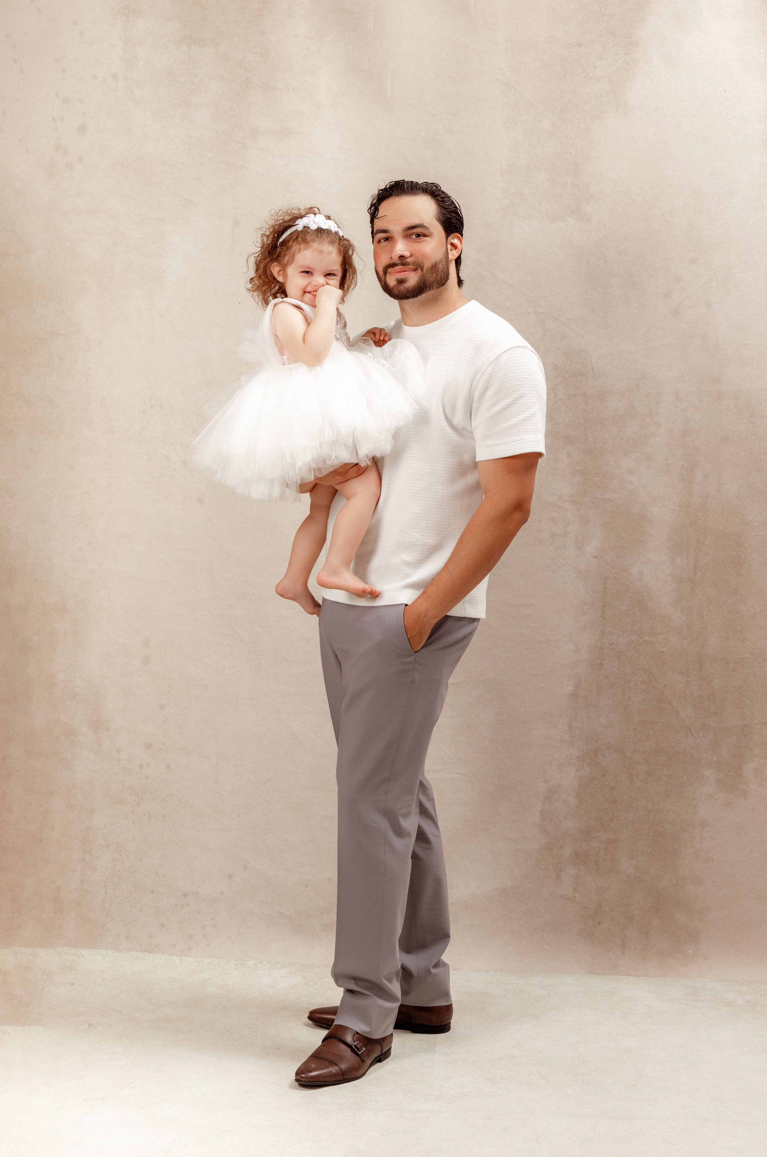Dallas—DFW—McKinney—Plano—Allen—Frisco—Prosper—Celina—Southlake—Texas—Fine—Art—Family—Photography—Dallas—Fine—Art—Portraits—DFW—Luxury—Family—Photography—McKinney—Studio—Family—Portraits—Plano—Children—Portraits—Allen—Kids—Photography—Frisco—Studio—P