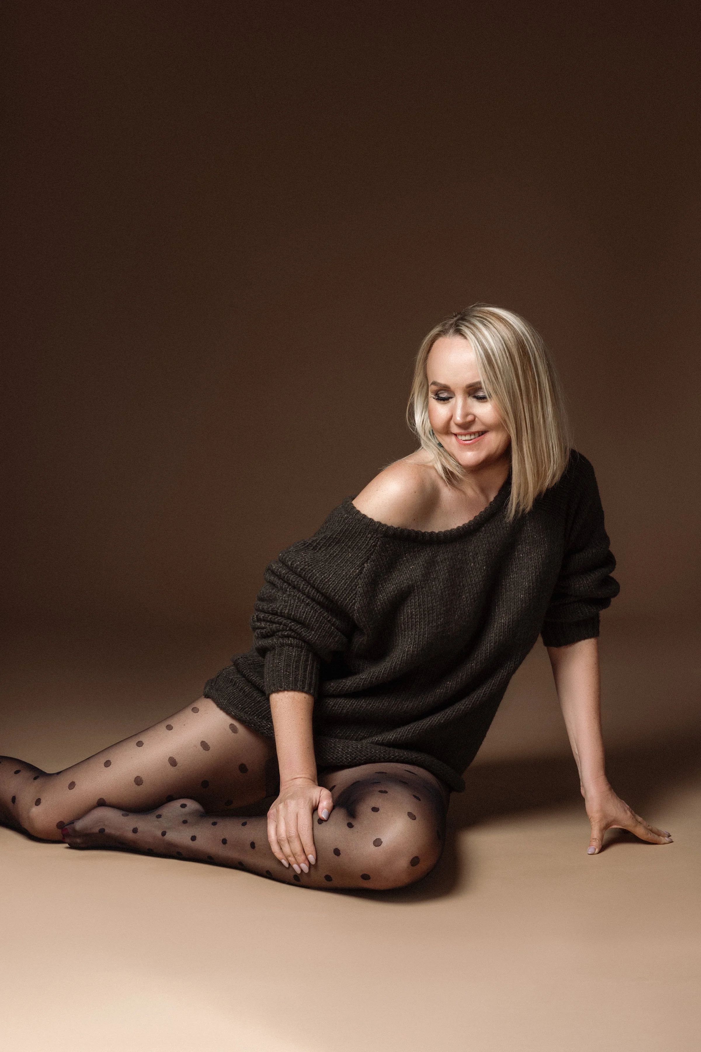Women—Portraits—Boudoir—Birthday—Beauty—Studio—Portraits—Dallas—DFW—McKinney—Plano—Allen—Frisco—Texas—Fine—Art—Luxury—Women—Portraits—Editorial—Portraits—Feminine—Elegance—Timeless—Beauty—Confidence—Empowerment—Glamour—High—End—Studio—Photography—Fas