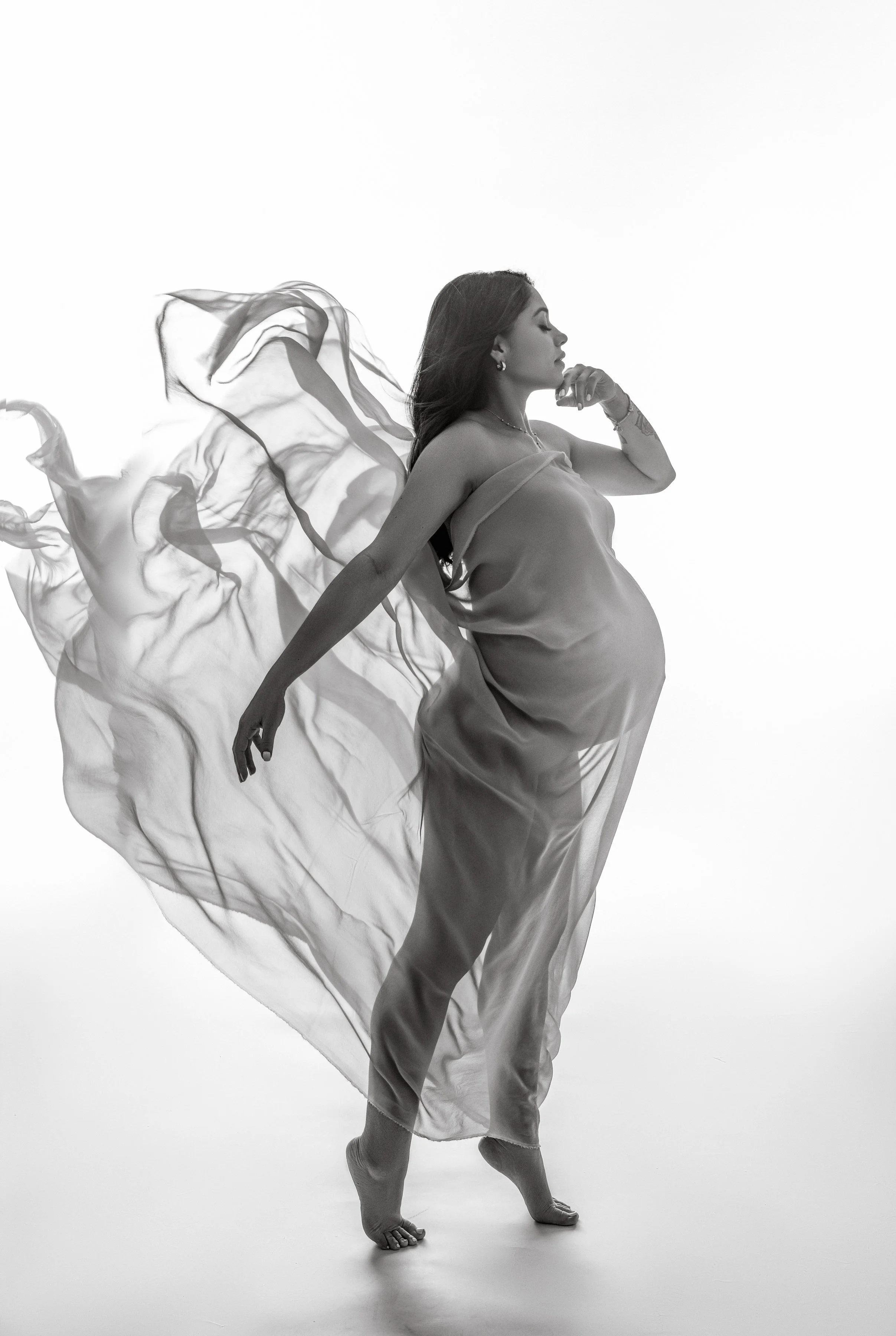 The Importance of Maternity Photoshoots: Capturing Precious Memories in the Studio