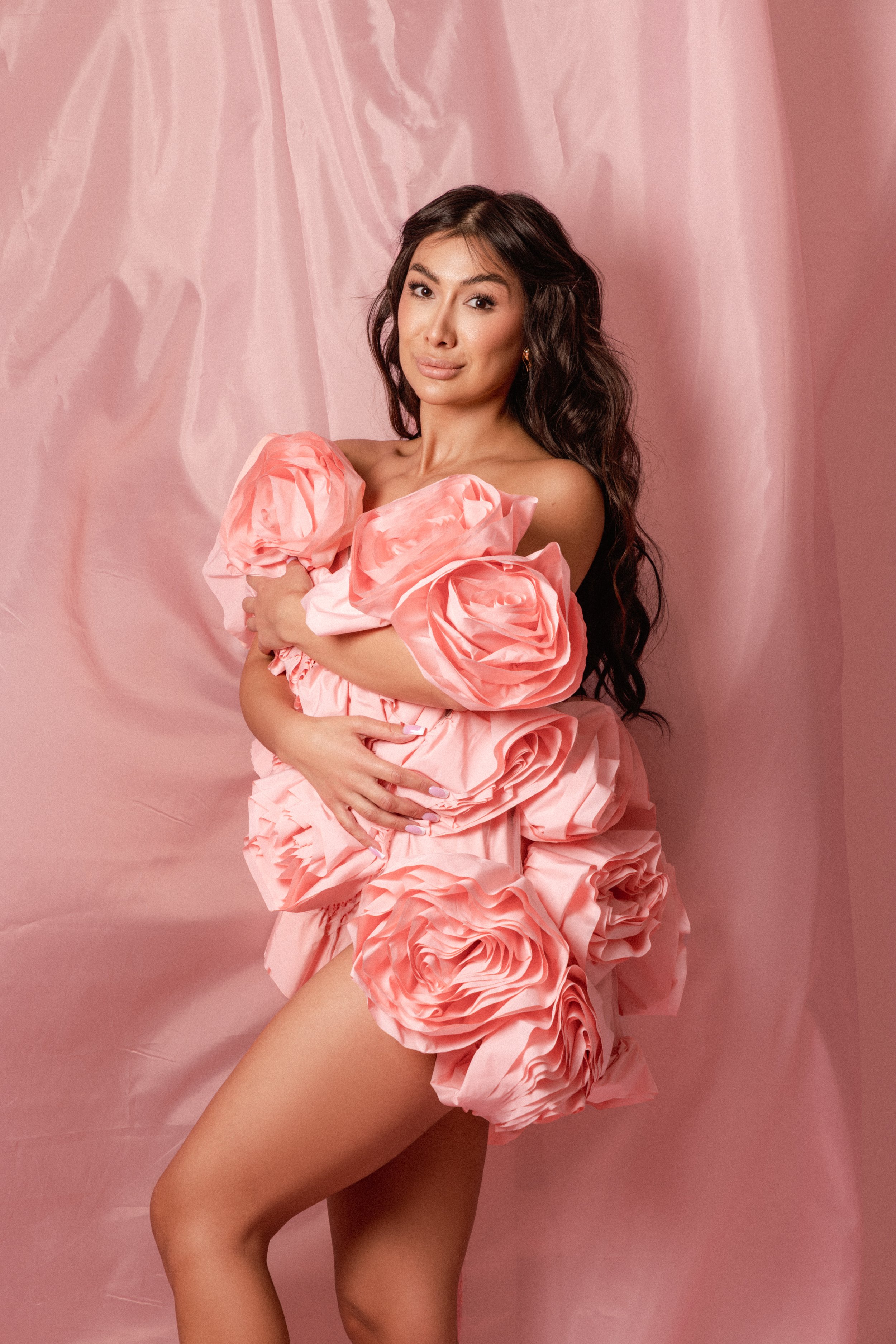 Women—Portraits—Boudoir—Birthday—Beauty—Studio—Portraits—Dallas—DFW—McKinney—Plano—Allen—Frisco—Texas—Fine—Art—Luxury—Women—Portraits—Editorial—Portraits—Feminine—Elegance—Timeless—Beauty—Confidence—Empowerment—Glamour—High—End—Studio—Photography—Fas