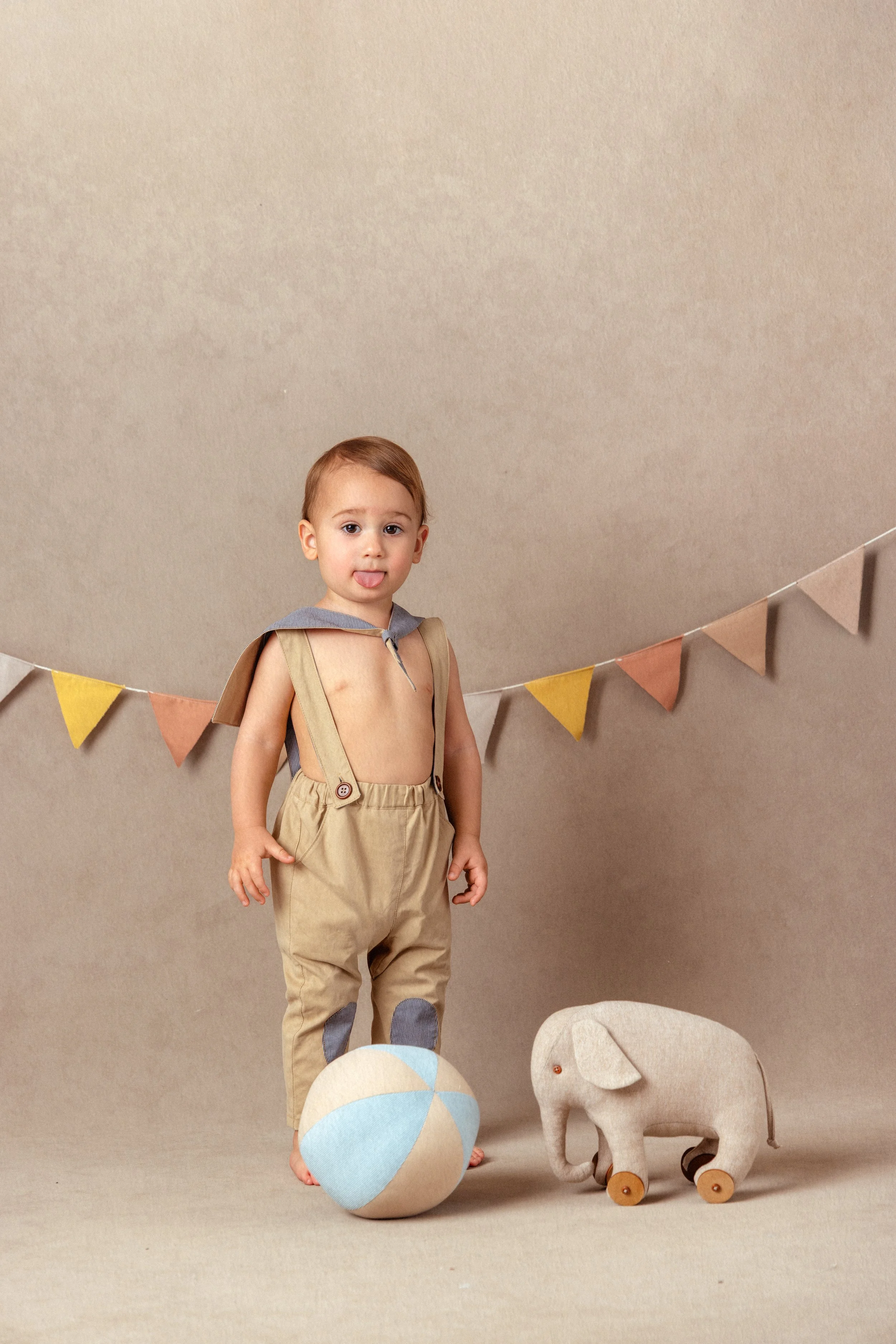 cake-smash-photography-dfw—first-birthday-photo-session-mckinney—cake-smash-photographer-north-dallas—luxury-cake-smash-portraits-texas—baby-cake-smash-session-frisco—elegant-cake-smash-photoshoot-plano—studio-cake-smash-photography-allen—milestone-b