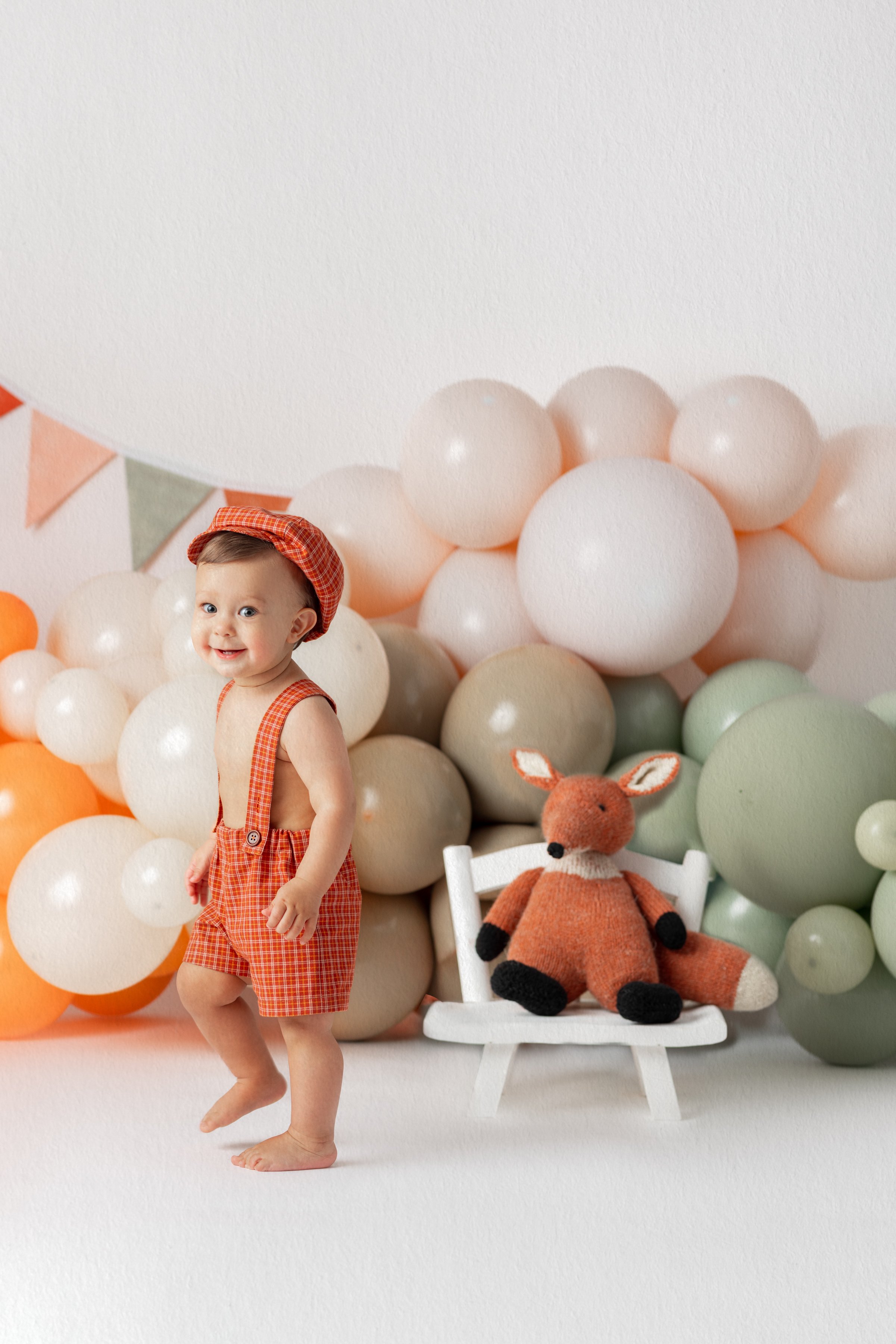 cake-smash-photography-dfw—first-birthday-photo-session-mckinney—cake-smash-photographer-north-dallas—luxury-cake-smash-portraits-texas—baby-cake-smash-session-frisco—elegant-cake-smash-photoshoot-plano—studio-cake-smash-photography-allen—milestone-b