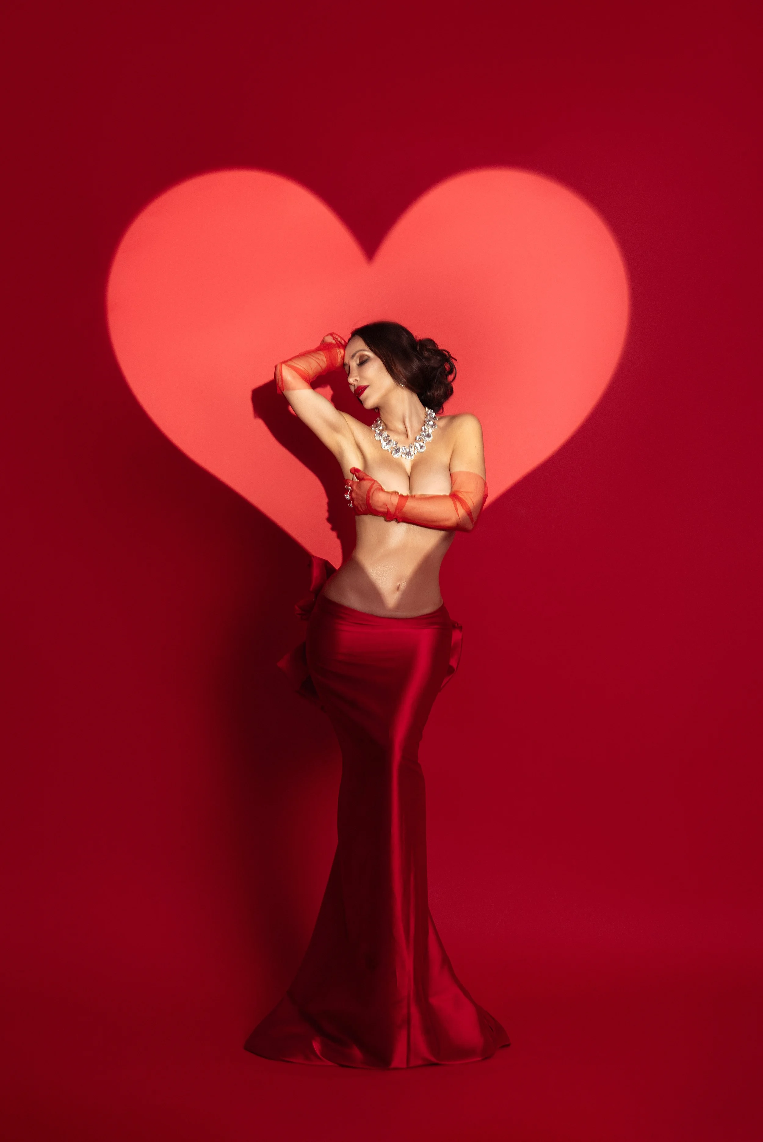 Women—Portraits—Boudoir—Birthday—Beauty—Studio—Portraits—Dallas—DFW—McKinney—Plano—Allen—Frisco—Texas—Fine—Art—Luxury—Women—Portraits—Editorial—Portraits—Feminine—Elegance—Timeless—Beauty—Confidence—Empowerment—Glamour—High—End—Studio—Photography—Fas