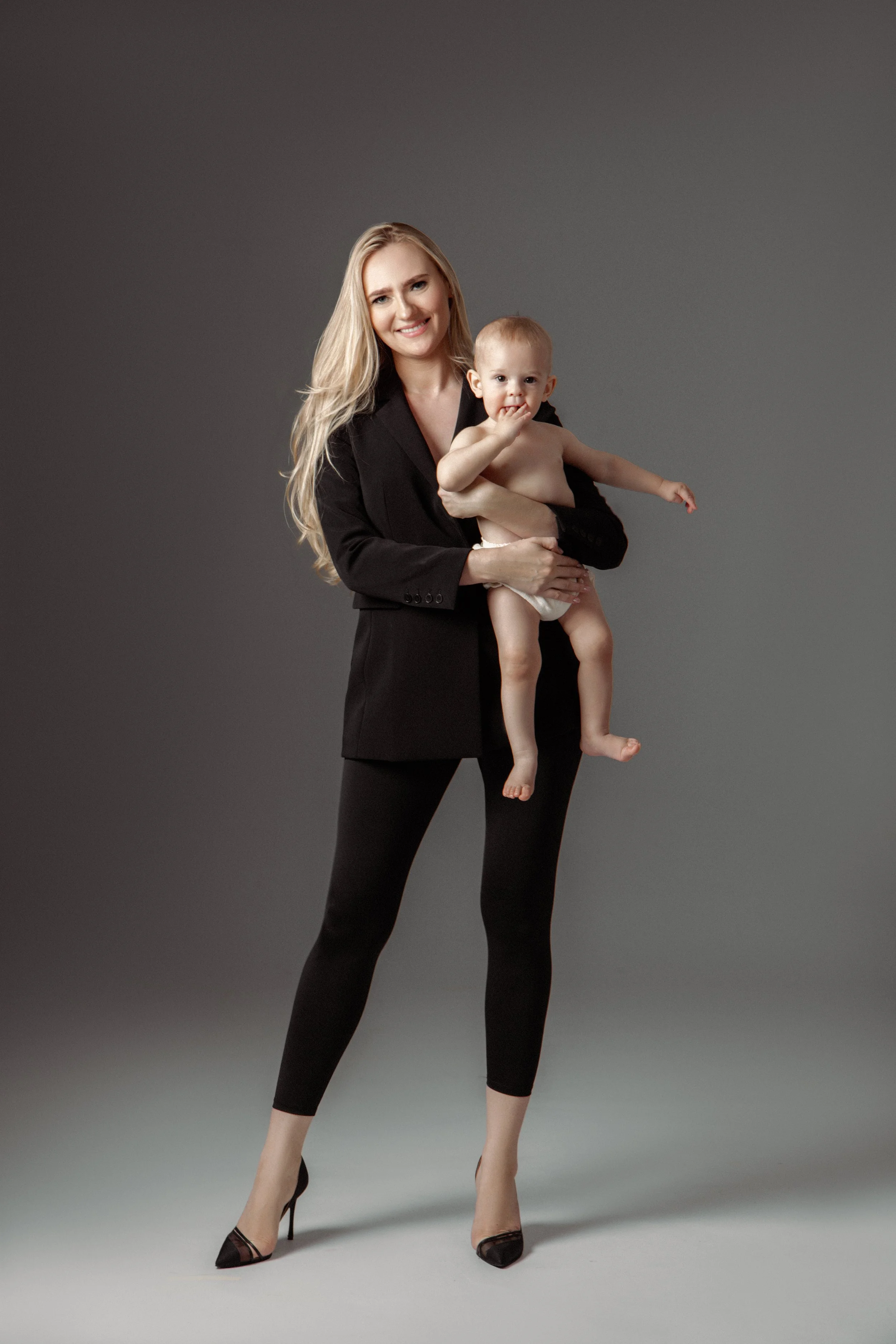 Dallas—DFW—McKinney—Plano—Allen—Frisco—Prosper—Celina—Southlake—Texas—Fine—Art—Family—Photography—Dallas—Fine—Art—Portraits—DFW—Luxury—Family—Photography—McKinney—Studio—Family—Portraits—Plano—Children—Portraits—Allen—Kids—Photography—Frisco—Studio—P