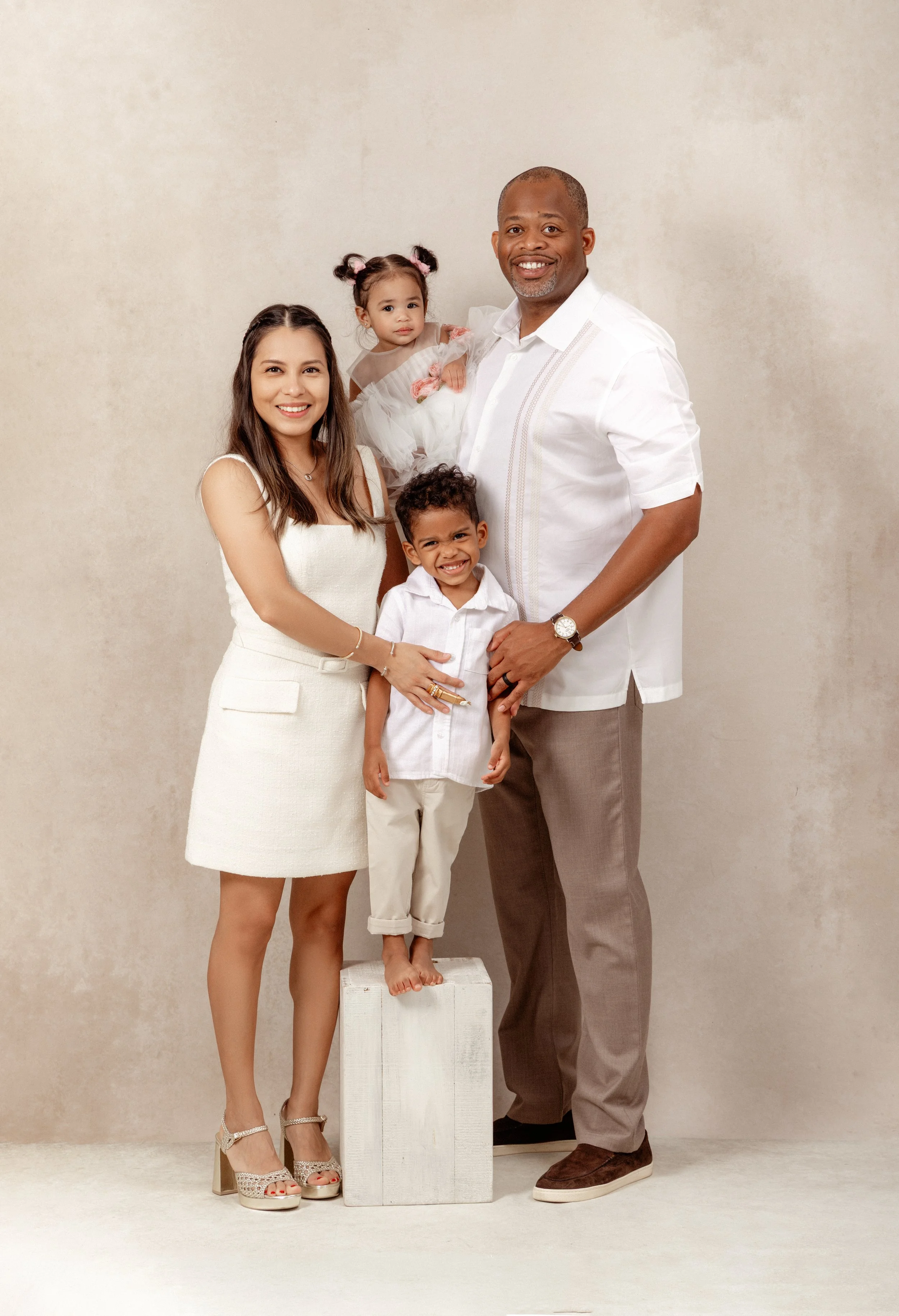 Dallas—DFW—McKinney—Plano—Allen—Frisco—Prosper—Celina—Southlake—Texas—Fine—Art—Family—Photography—Dallas—Fine—Art—Portraits—DFW—Luxury—Family—Photography—McKinney—Studio—Family—Portraits—Plano—Children—Portraits—Allen—Kids—Photography—Frisco—Studio—P