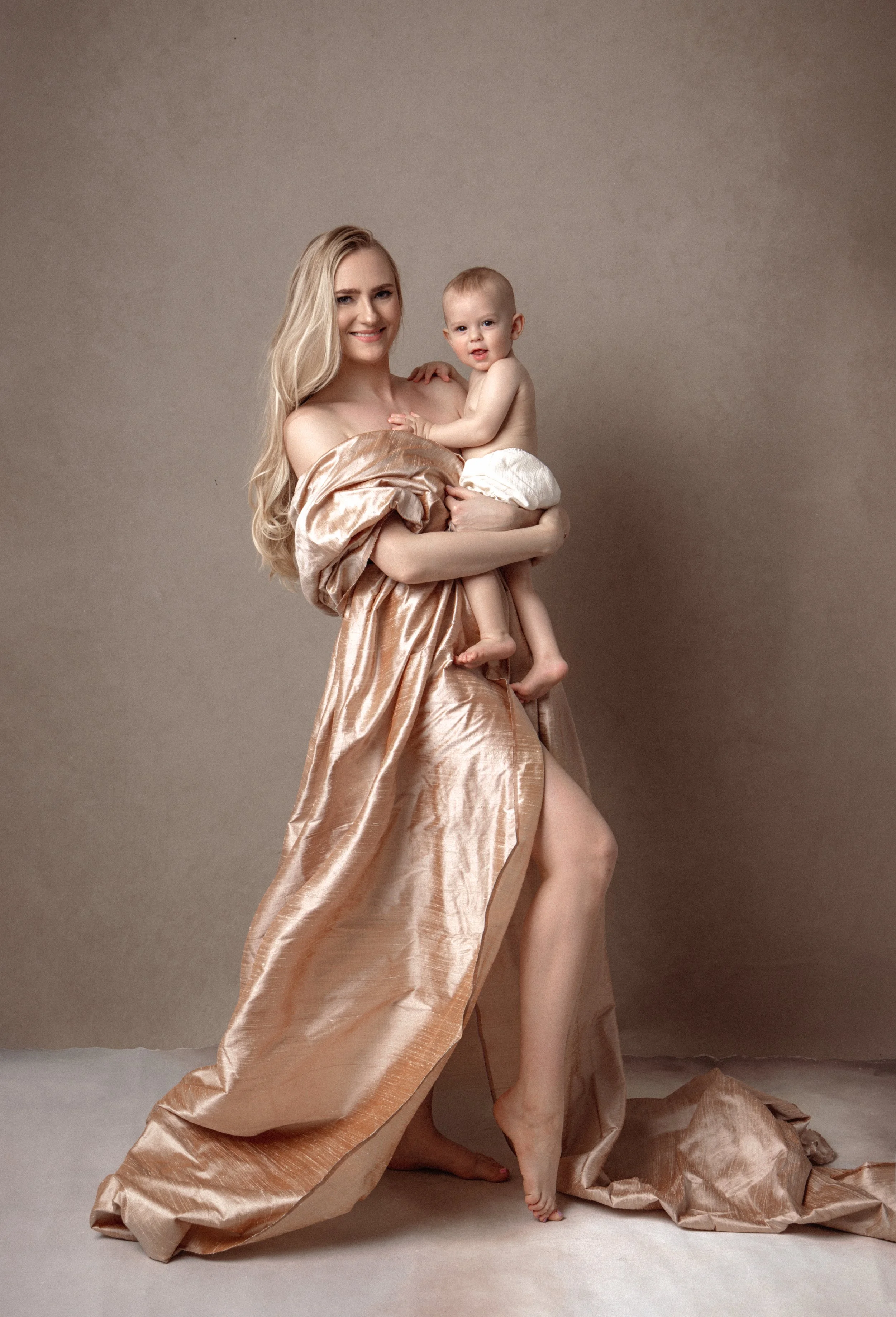 Dallas—DFW—McKinney—Plano—Allen—Frisco—Prosper—Celina—Southlake—Texas—Fine—Art—Family—Photography—Dallas—Fine—Art—Portraits—DFW—Luxury—Family—Photography—McKinney—Studio—Family—Portraits—Plano—Children—Portraits—Allen—Kids—Photography—Frisco—Studio—P