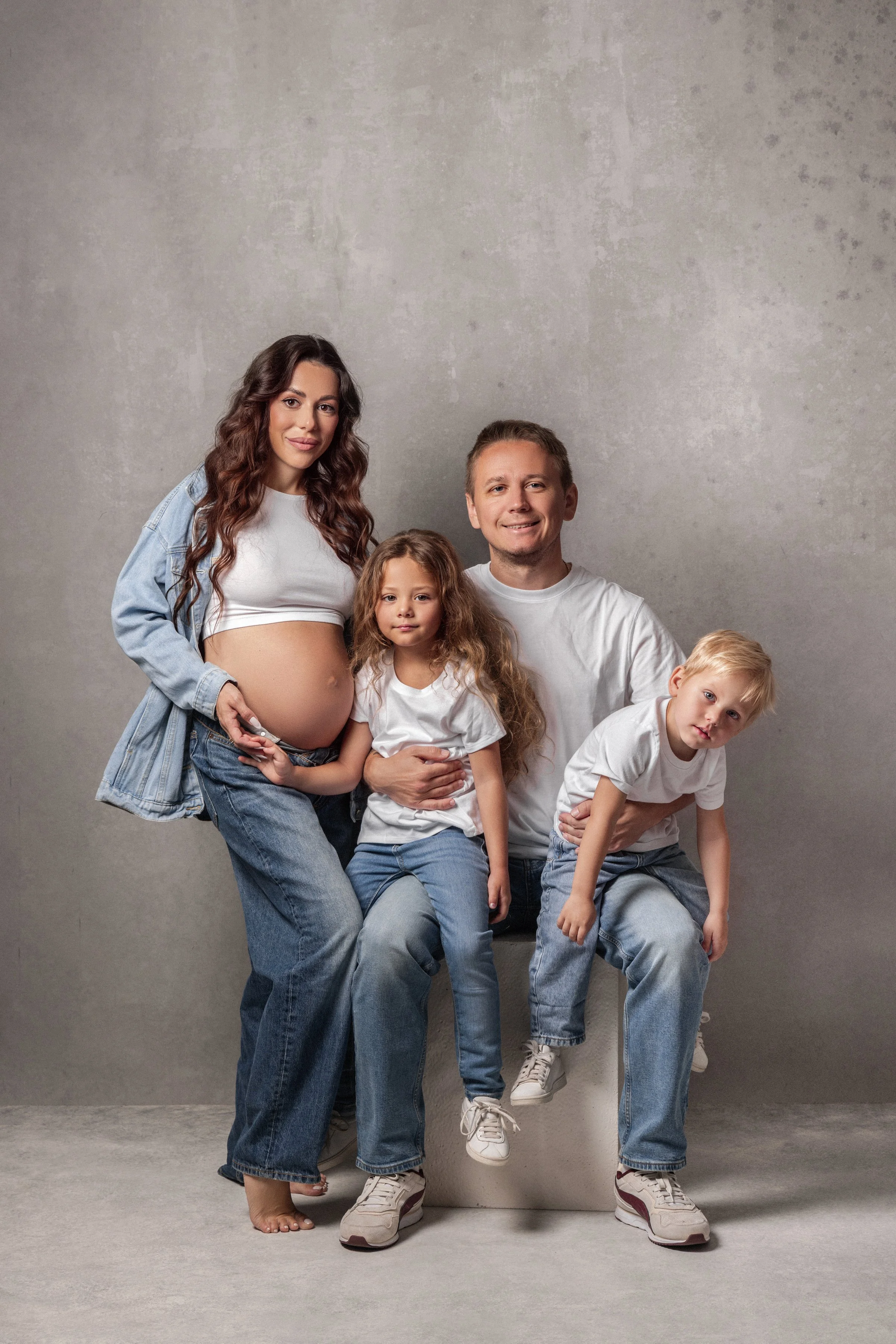 Dallas—Family—Studio—Photographer—Photography—DFW—McKinney—Plano—Allen—Frisco—Prosper—Texas—Luxury—Family—Photography—Fine—Art—Portraits—Heirloom—Portraits—Timeless—Family—Portraits—Editorial—Family—Sessions—Studio—Family—Portraits—Natural—Light—Stud