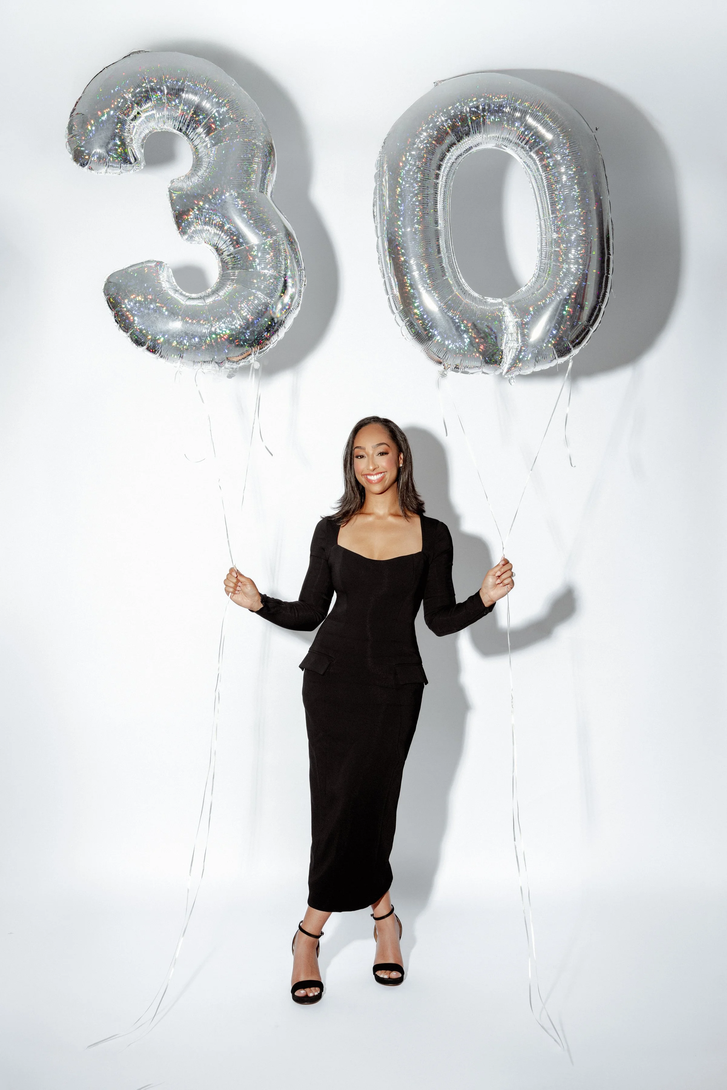 Women—Portraits—Boudoir—Birthday—Beauty—Studio—Portraits—Dallas—DFW—McKinney—Plano—Allen—Frisco—Texas—Fine—Art—Luxury—Women—Portraits—Editorial—Portraits—Feminine—Elegance—Timeless—Beauty—Confidence—Empowerment—Glamour—High—End—Studio—Photography—Fas