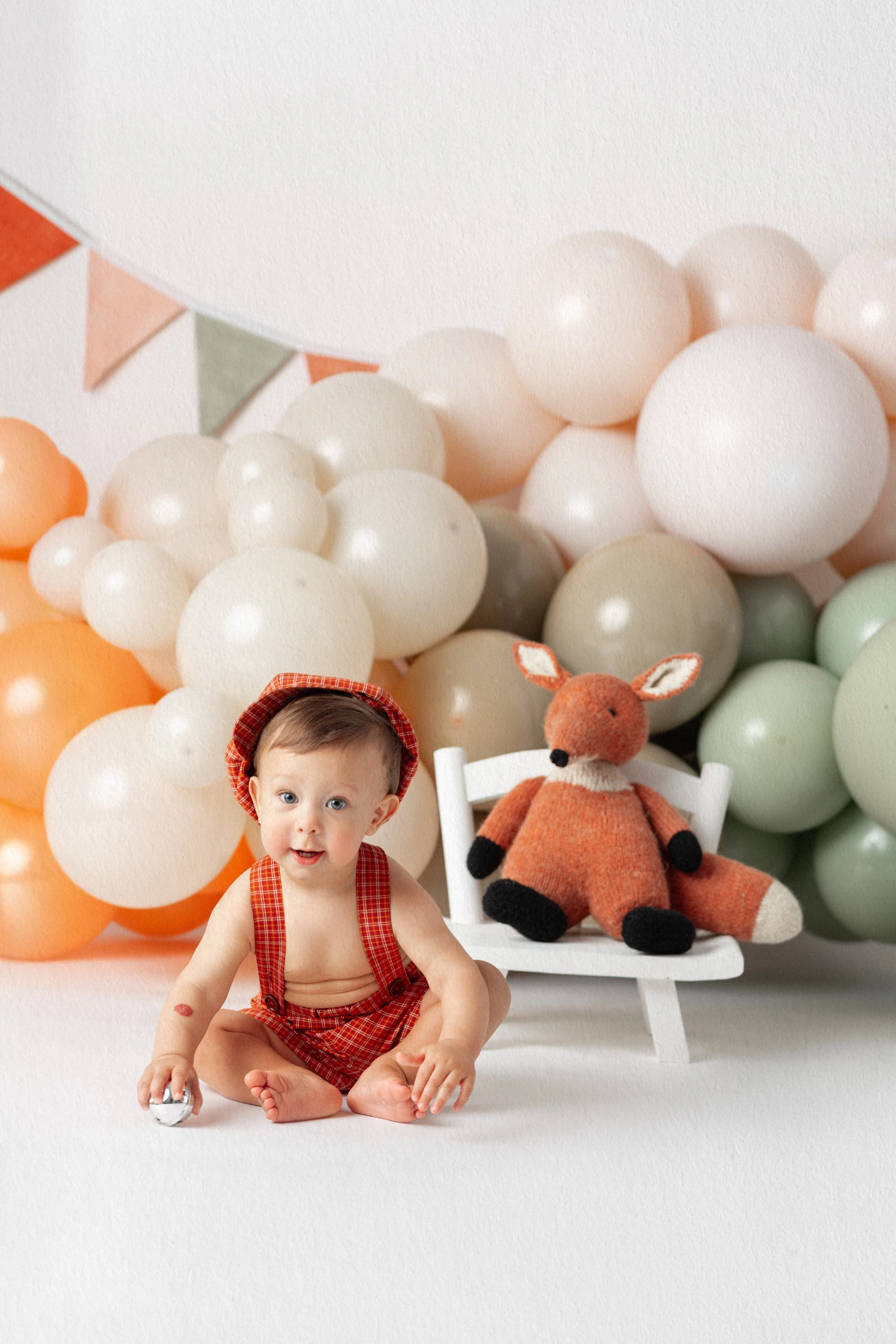 cake-smash-photography-dfw—first-birthday-photo-session-mckinney—cake-smash-photographer-north-dallas—luxury-cake-smash-portraits-texas—baby-cake-smash-session-frisco—elegant-cake-smash-photoshoot-plano—studio-cake-smash-photography-allen—milestone-b