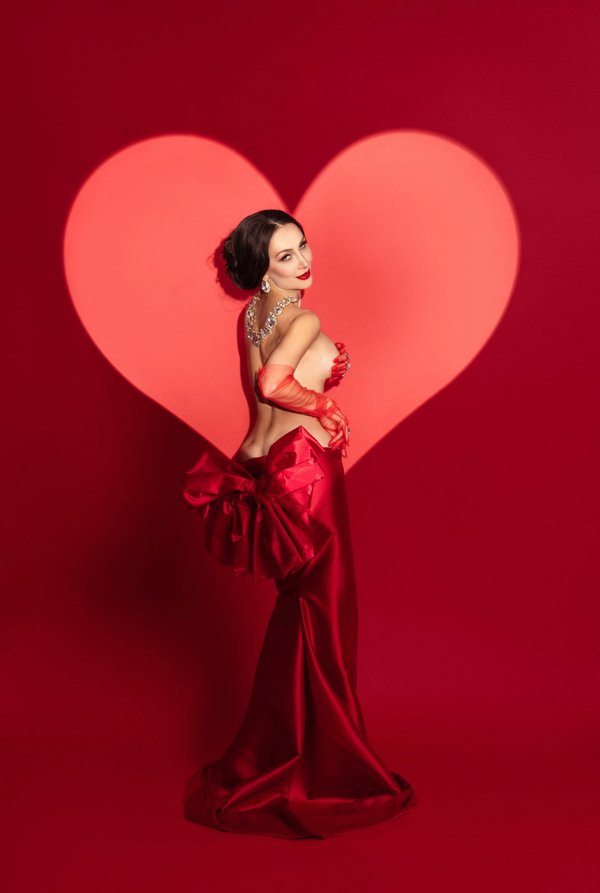 Women—Portraits—Boudoir—Birthday—Beauty—Studio—Portraits—Dallas—DFW—McKinney—Plano—Allen—Frisco—Texas—Fine—Art—Luxury—Women—Portraits—Editorial—Portraits—Feminine—Elegance—Timeless—Beauty—Confidence—Empowerment—Glamour—High—End—Studio—Photography—Fas