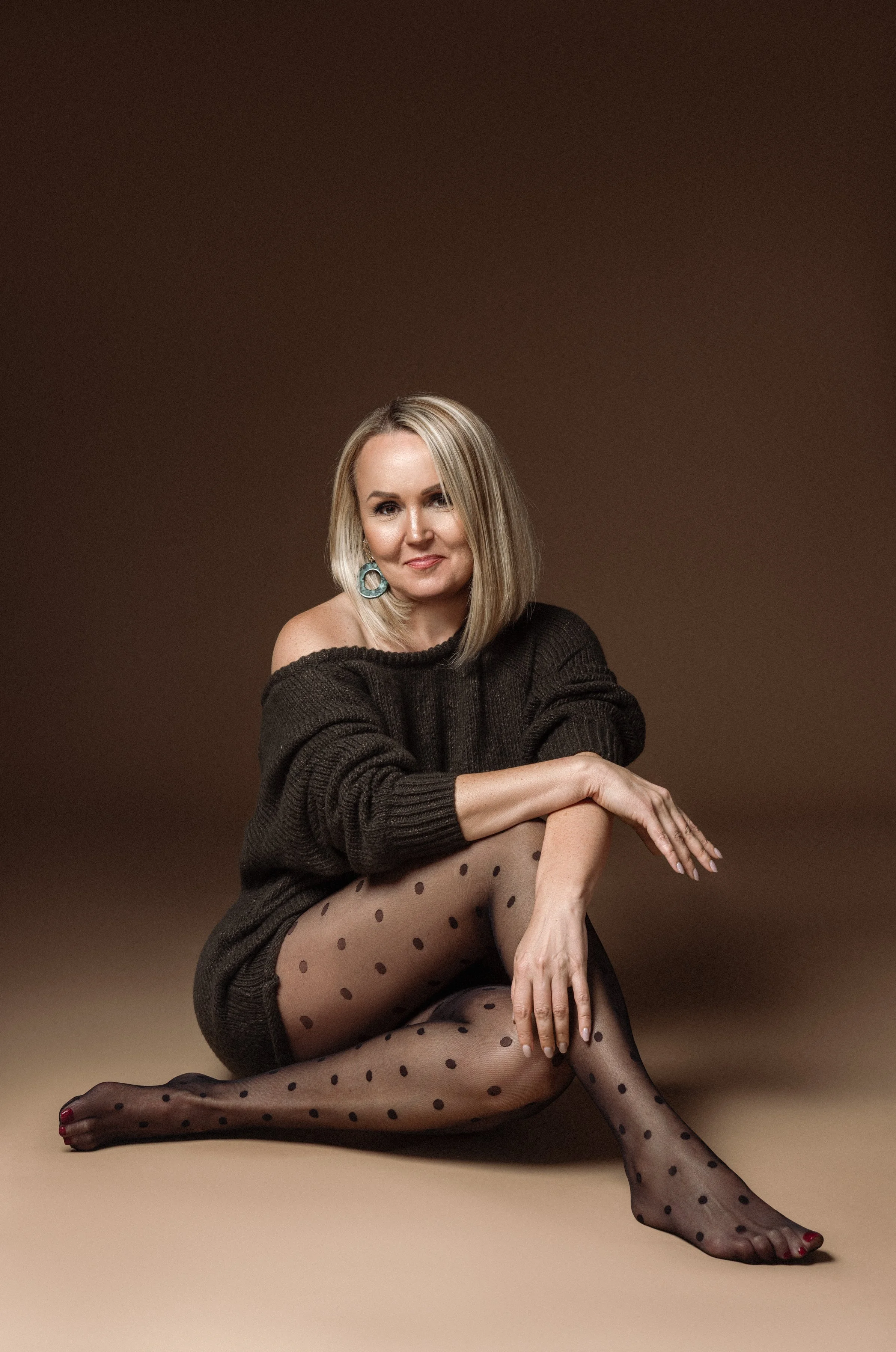 Women—Portraits—Boudoir—Birthday—Beauty—Studio—Portraits—Dallas—DFW—McKinney—Plano—Allen—Frisco—Texas—Fine—Art—Luxury—Women—Portraits—Editorial—Portraits—Feminine—Elegance—Timeless—Beauty—Confidence—Empowerment—Glamour—High—End—Studio—Photography—Fas