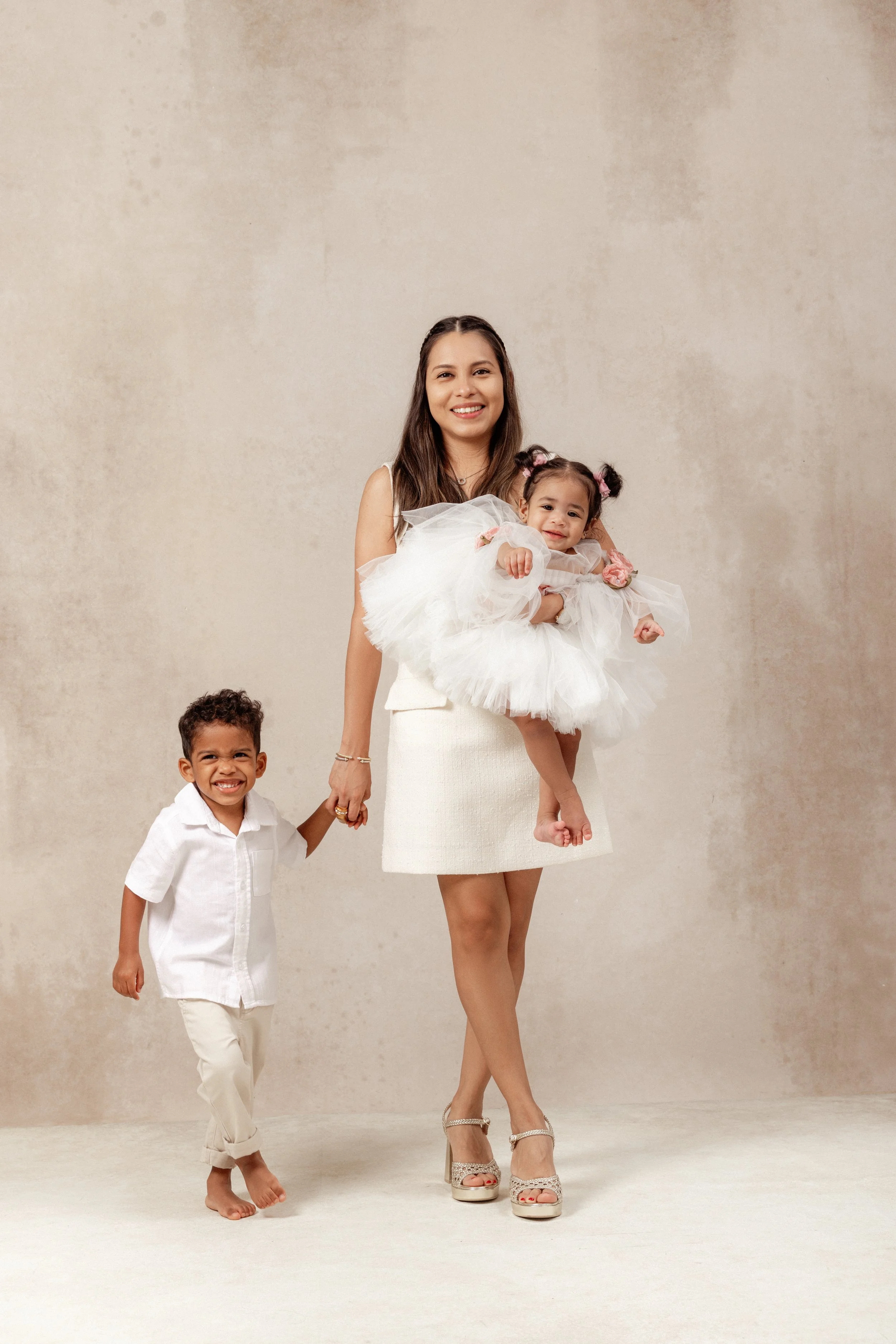 Dallas—DFW—McKinney—Plano—Allen—Frisco—Prosper—Celina—Southlake—Texas—Fine—Art—Family—Photography—Dallas—Fine—Art—Portraits—DFW—Luxury—Family—Photography—McKinney—Studio—Family—Portraits—Plano—Children—Portraits—Allen—Kids—Photography—Frisco—Studio—P