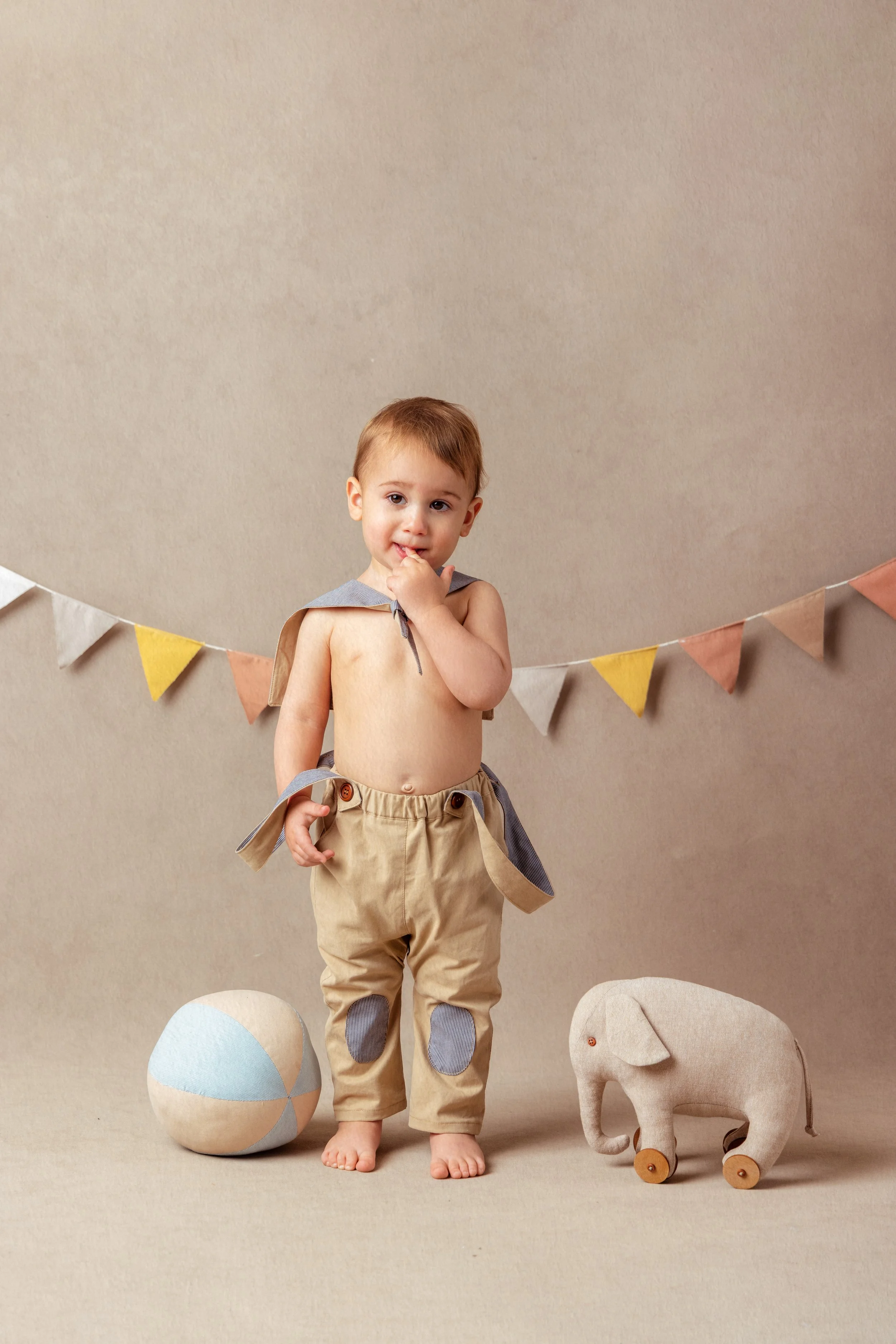 cake-smash-photography-dfw—first-birthday-photo-session-mckinney—cake-smash-photographer-north-dallas—luxury-cake-smash-portraits-texas—baby-cake-smash-session-frisco—elegant-cake-smash-photoshoot-plano—studio-cake-smash-photography-allen—milestone-b