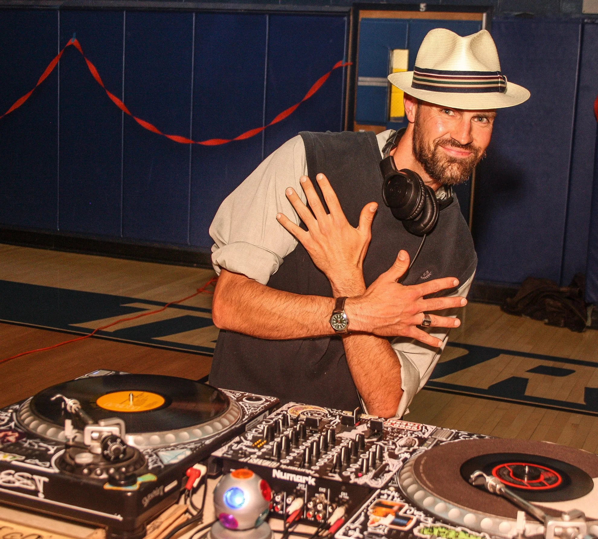 Sunday Music Series: DJ Dan Cass