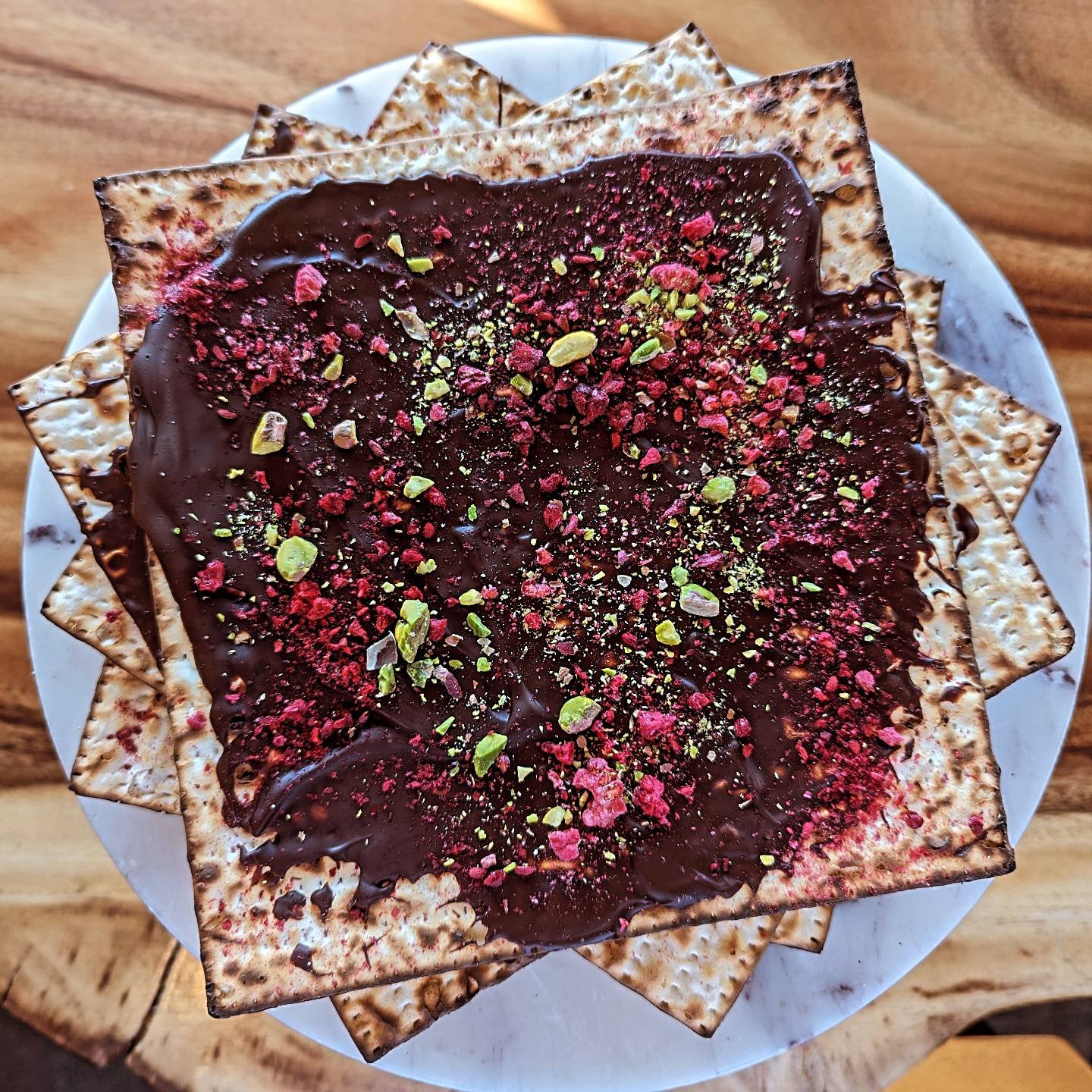 Matzo Bark, available all week! 🌴
Dark Chocolate
Mixed berries
Pistachios 
4 pack for $18
.
.
.
.
.