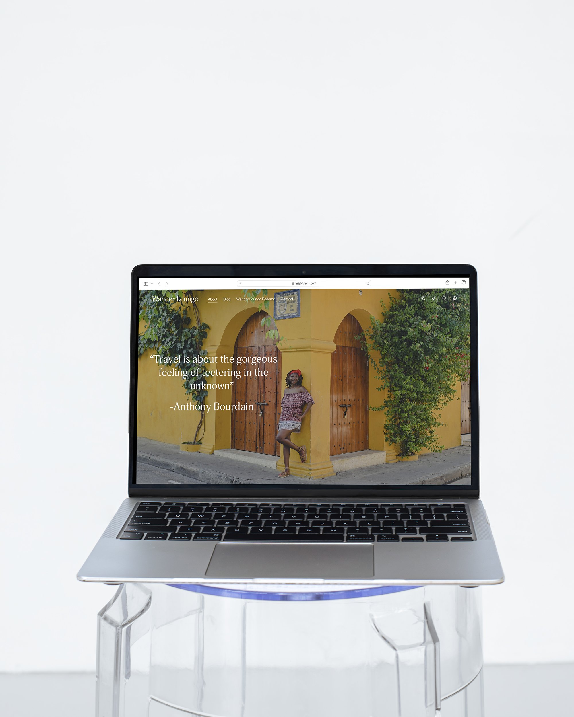 Website-Display-for-Brand-Mockup.jpg